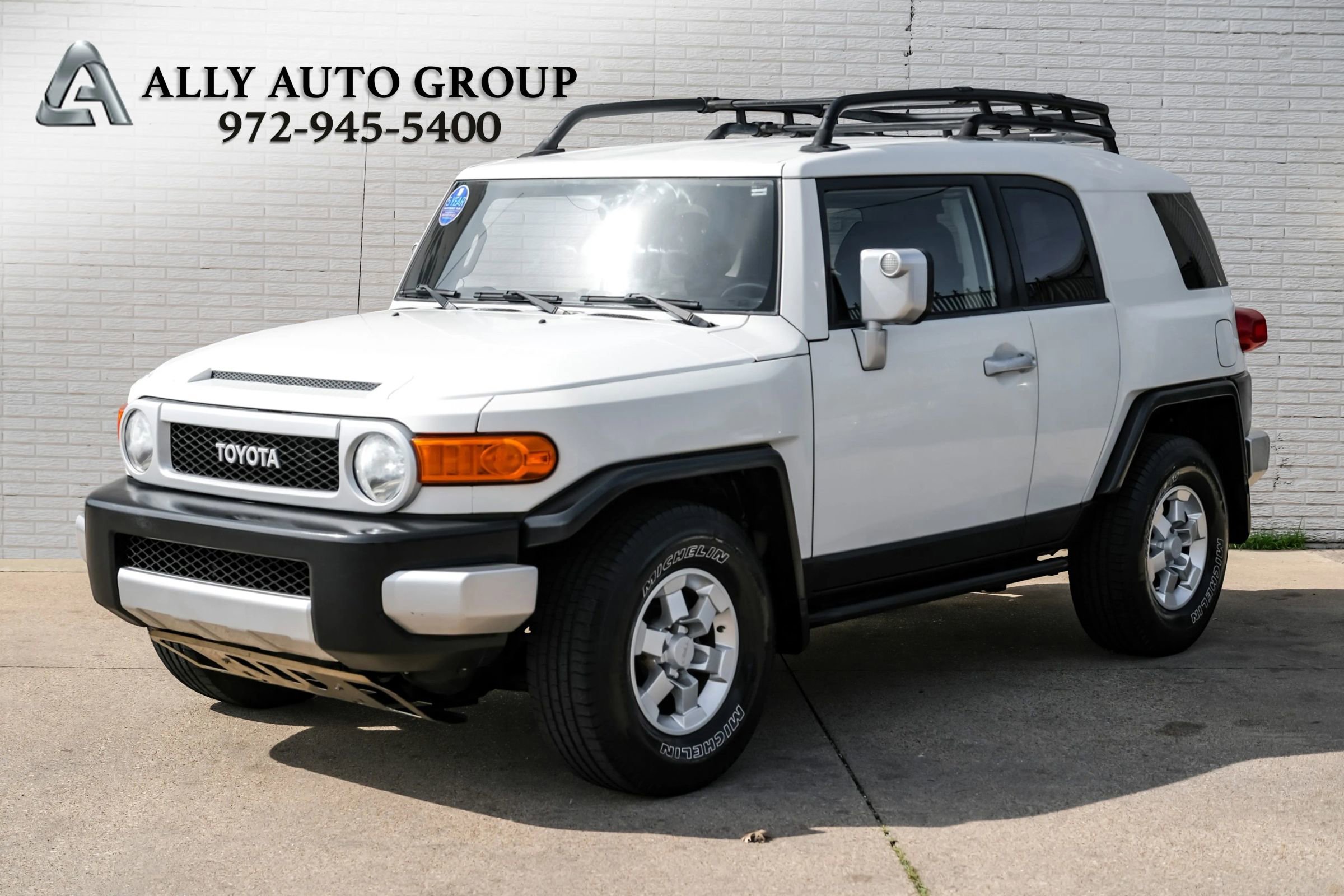 Used 2011 Toyota FJ Cruiser 2WD w/ TRD Sport Pkg