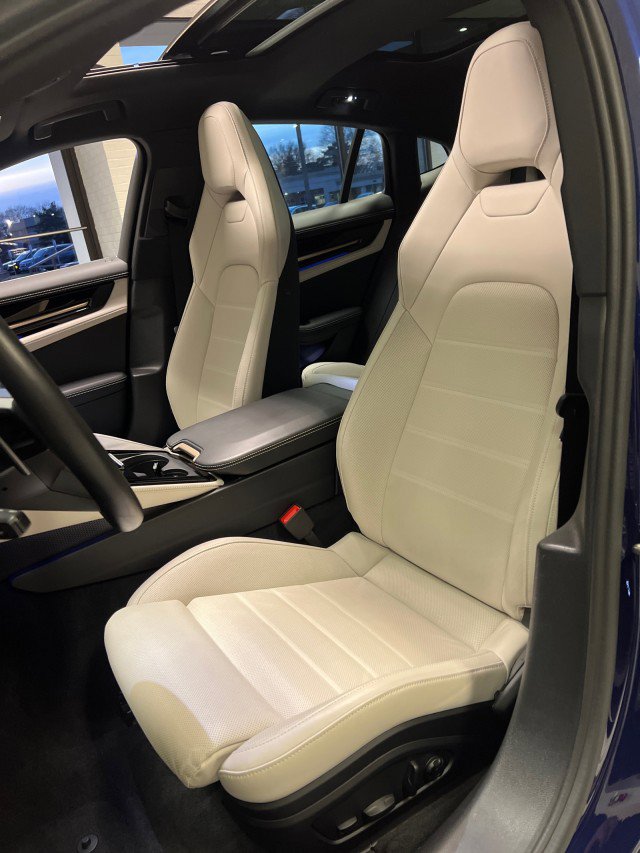 2024 Porsche Panamera 4