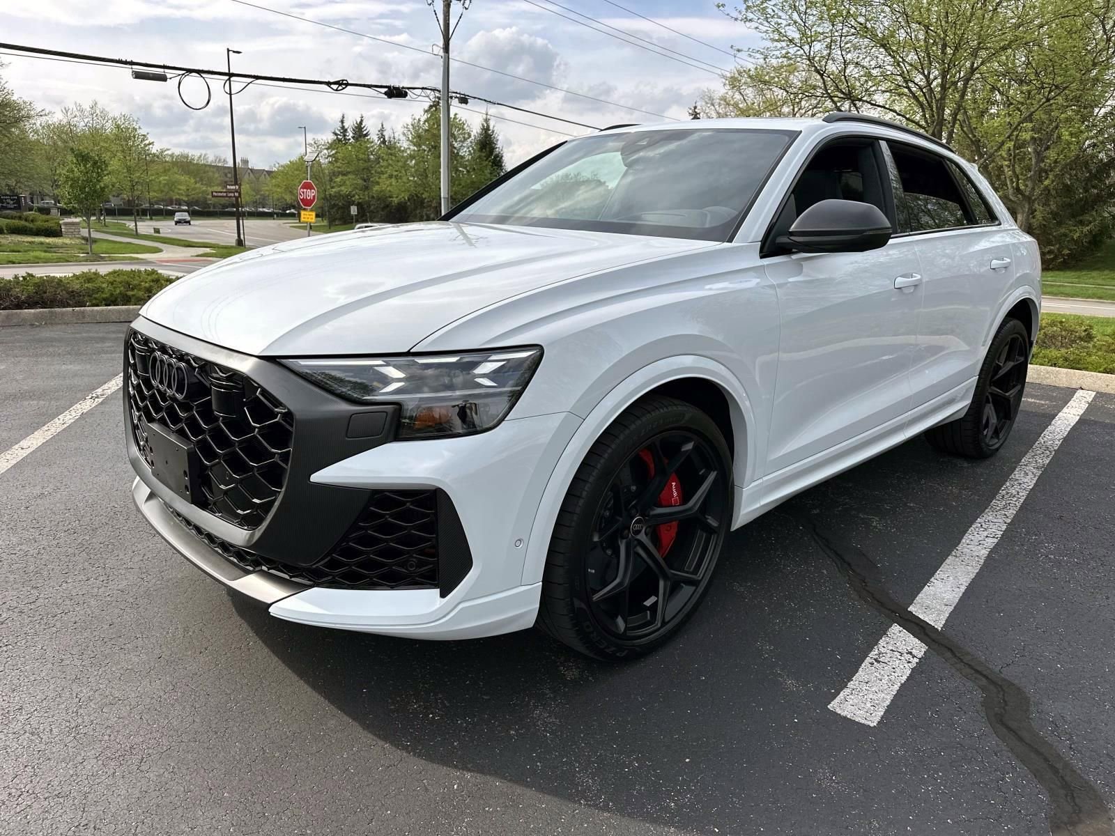 Used 2025 Audi RS Q8 performance