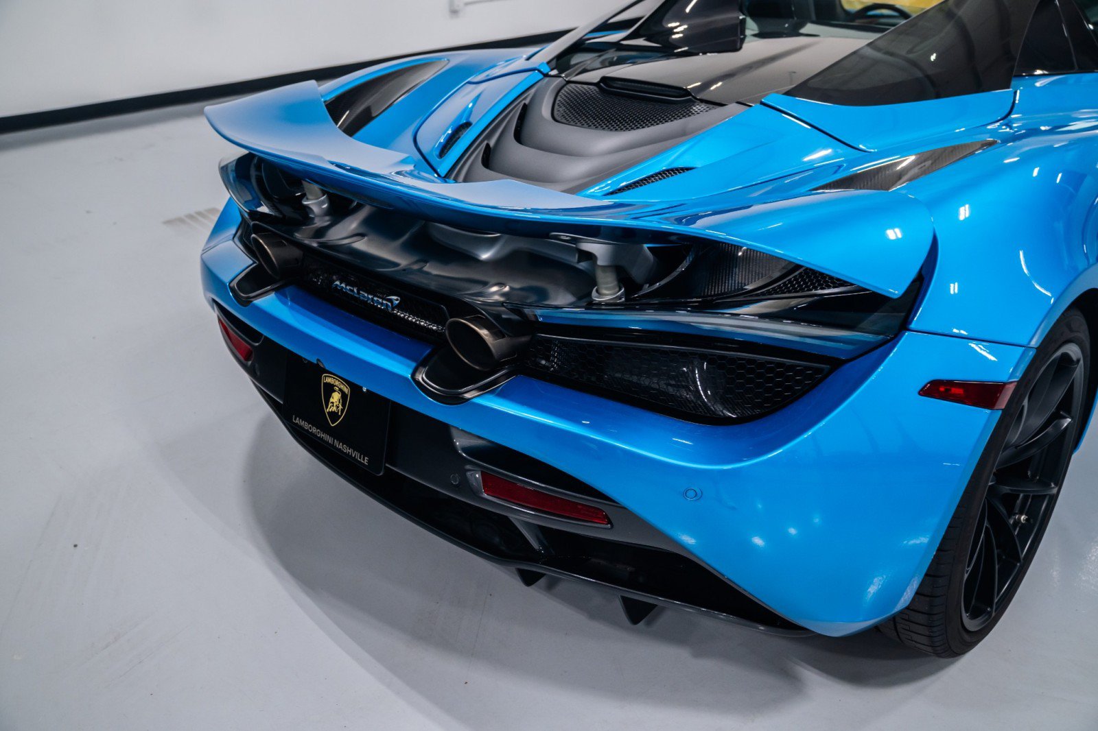 Used 2022 McLaren 720S Performance photo 33