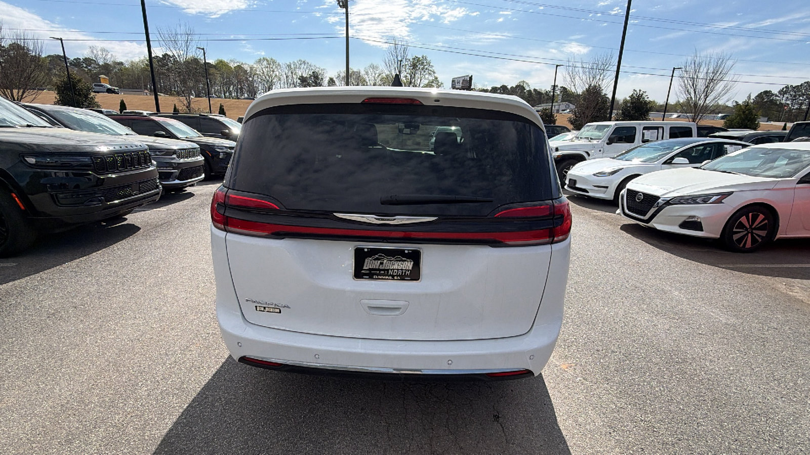 2024 Chrysler Pacifica Touring-L