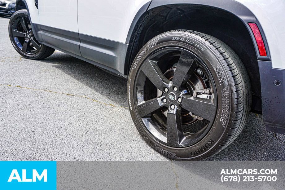 2023 Land Rover Defender 130 SE