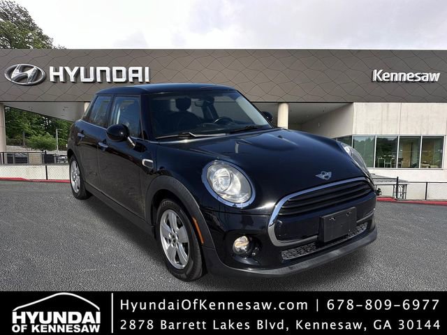 2017 MINI Cooper 4-Door Hardtop