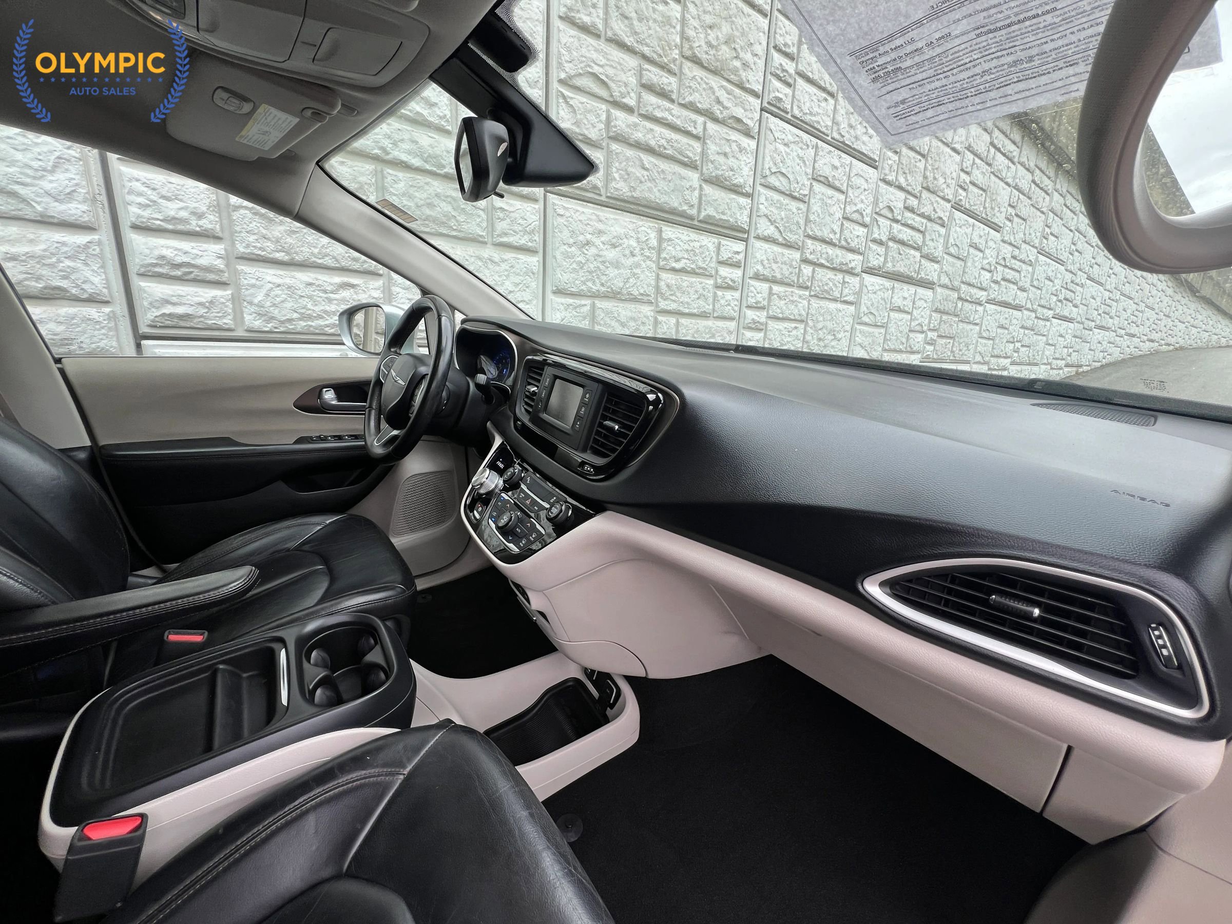 2017 Chrysler Pacifica Touring-L