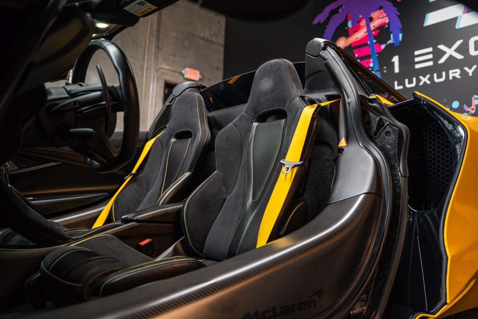 Used 2020 McLaren 720S Spider photo 17