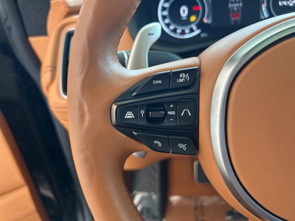 2023 Aston Martin DBX