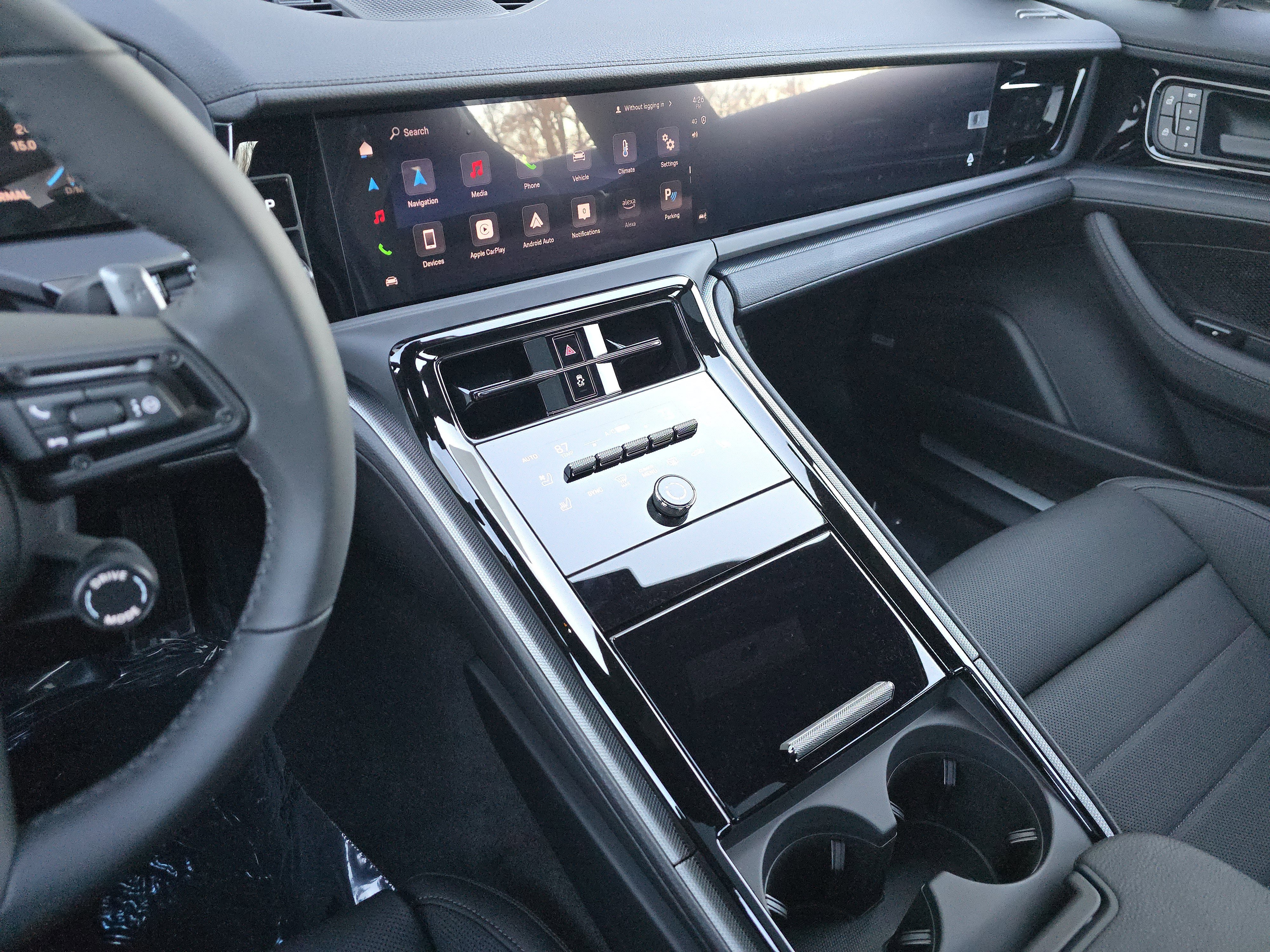 2026 Porsche Panamera 4