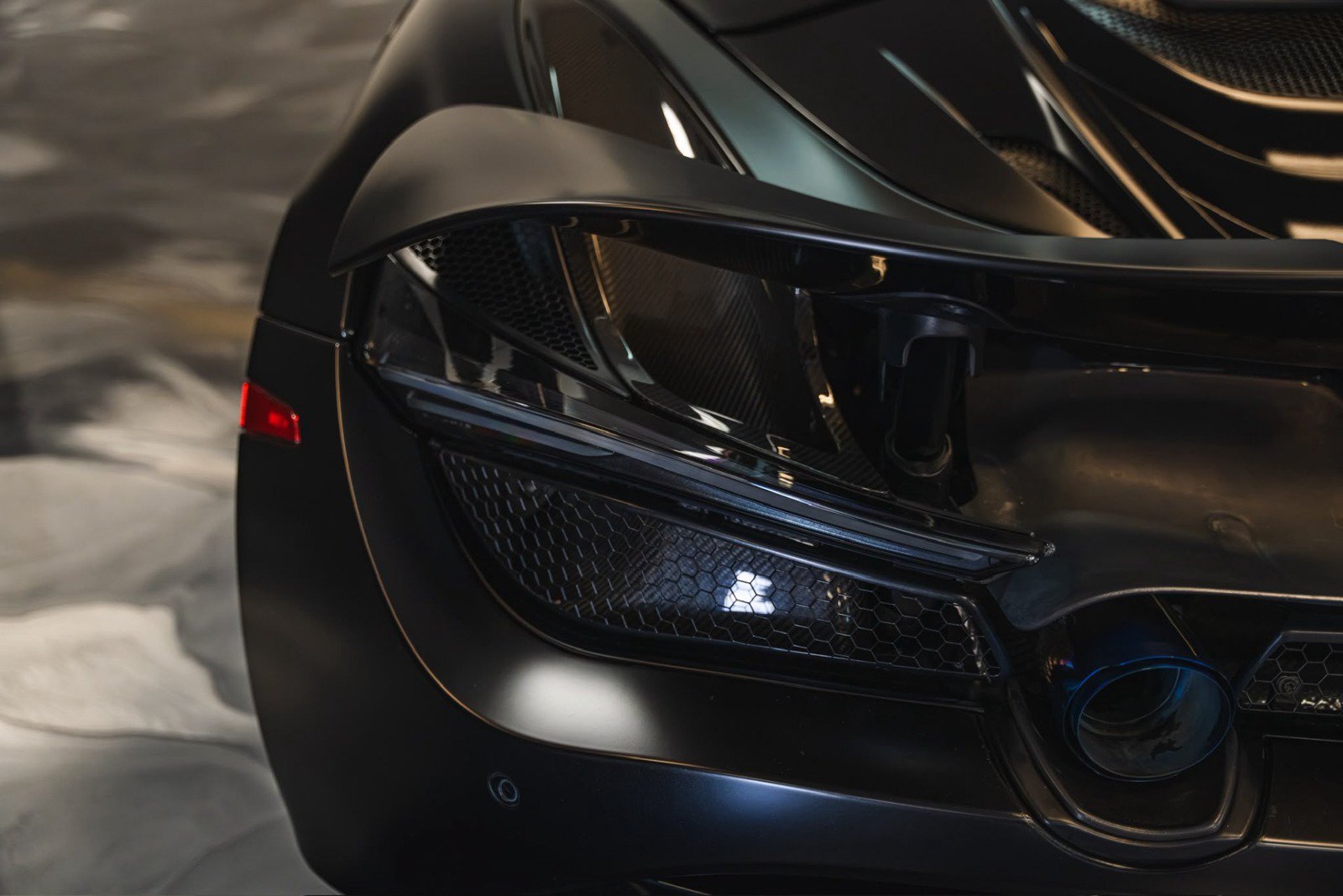 Used 2020 McLaren 720S Performance photo 16
