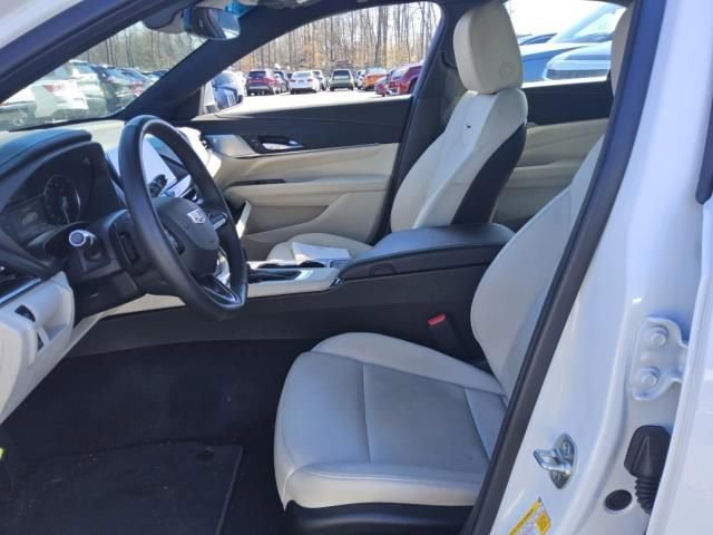 2025 Cadillac CT4 Premium Luxury