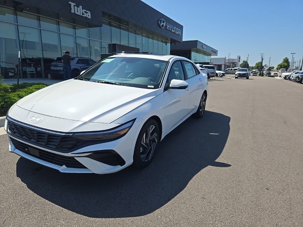 New 2025 Hyundai Elantra Limited
