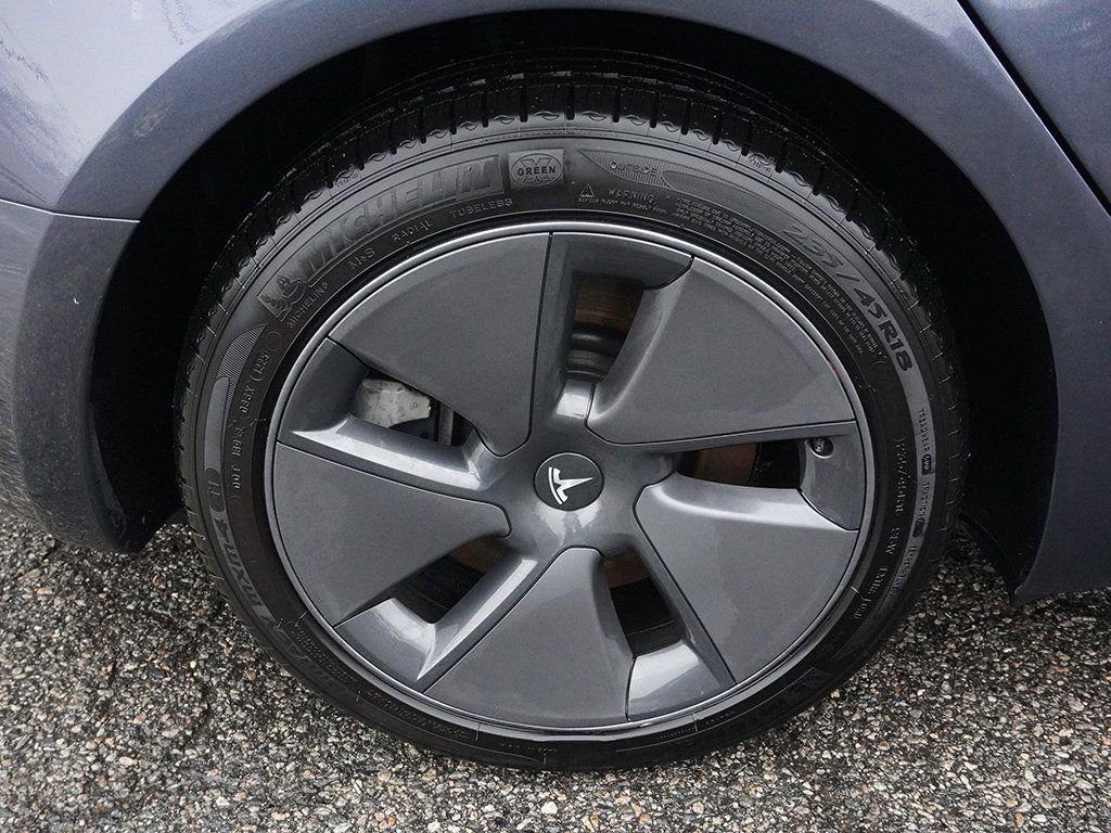 2023 Tesla Model 3 Standard Range