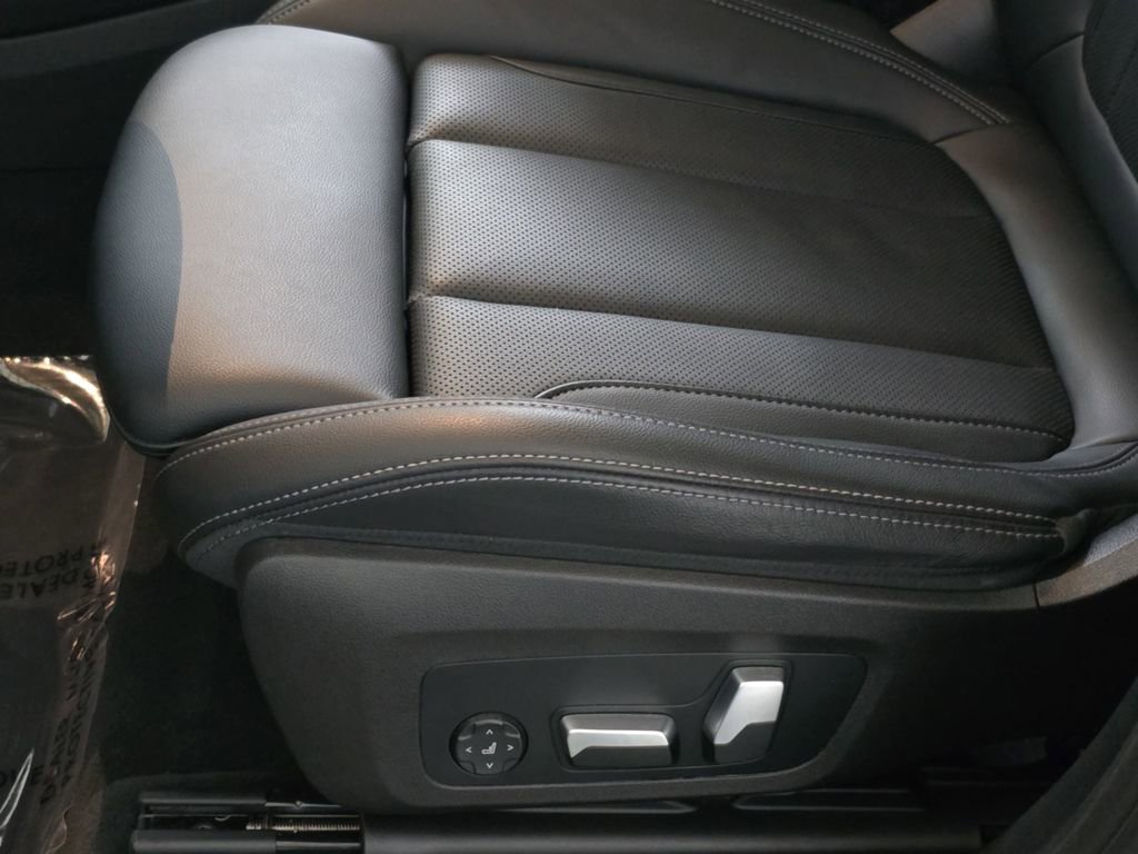 2023 BMW X4 xDrive30i