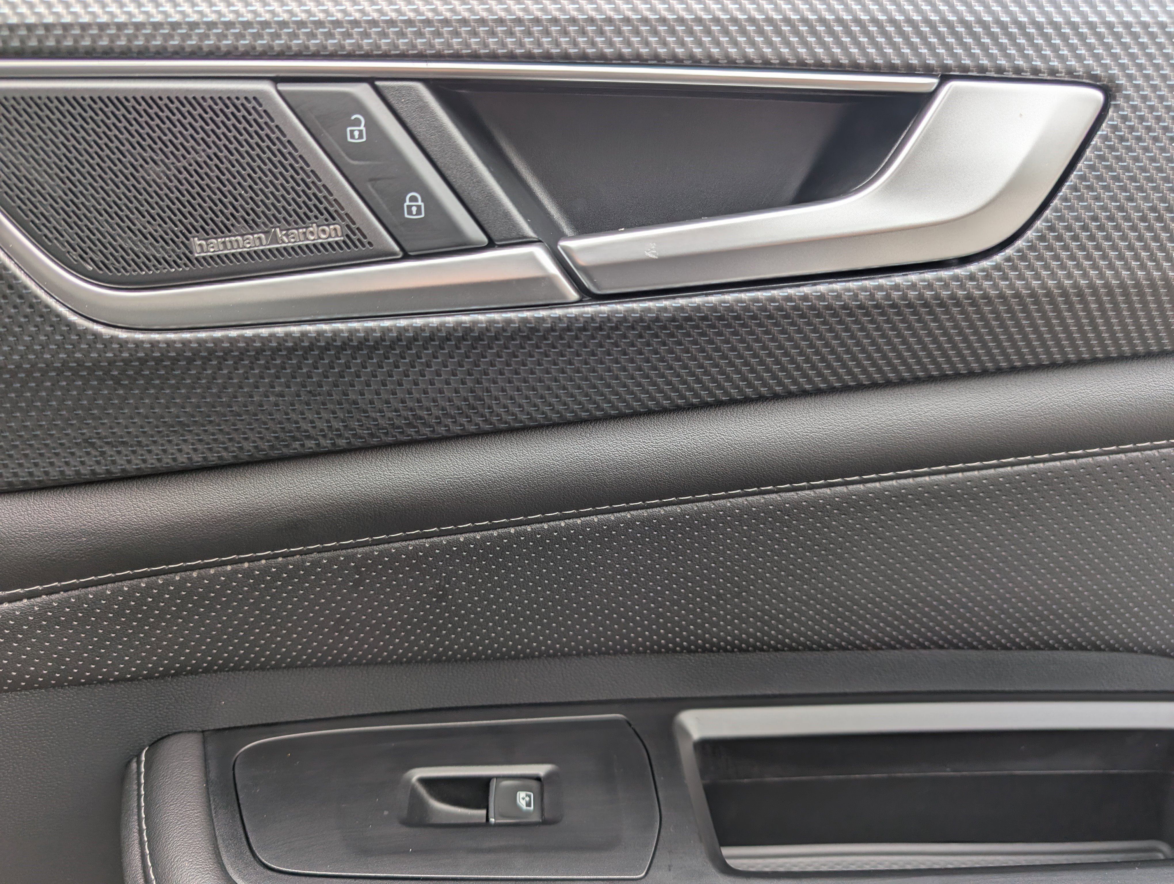 2025 Volkswagen Atlas Cross Sport SEL Premium R-Line