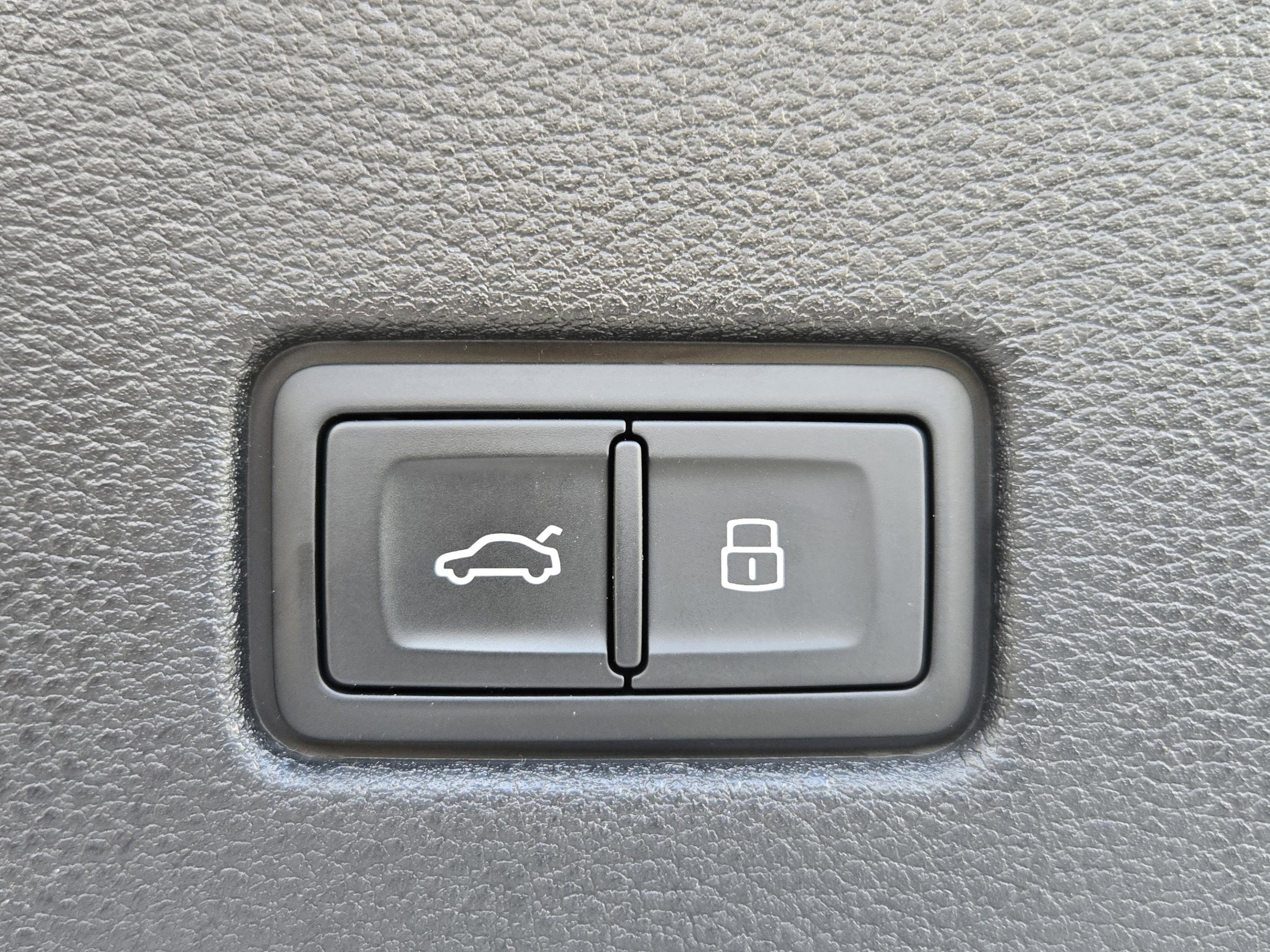 2026 Audi Q8 Prestige