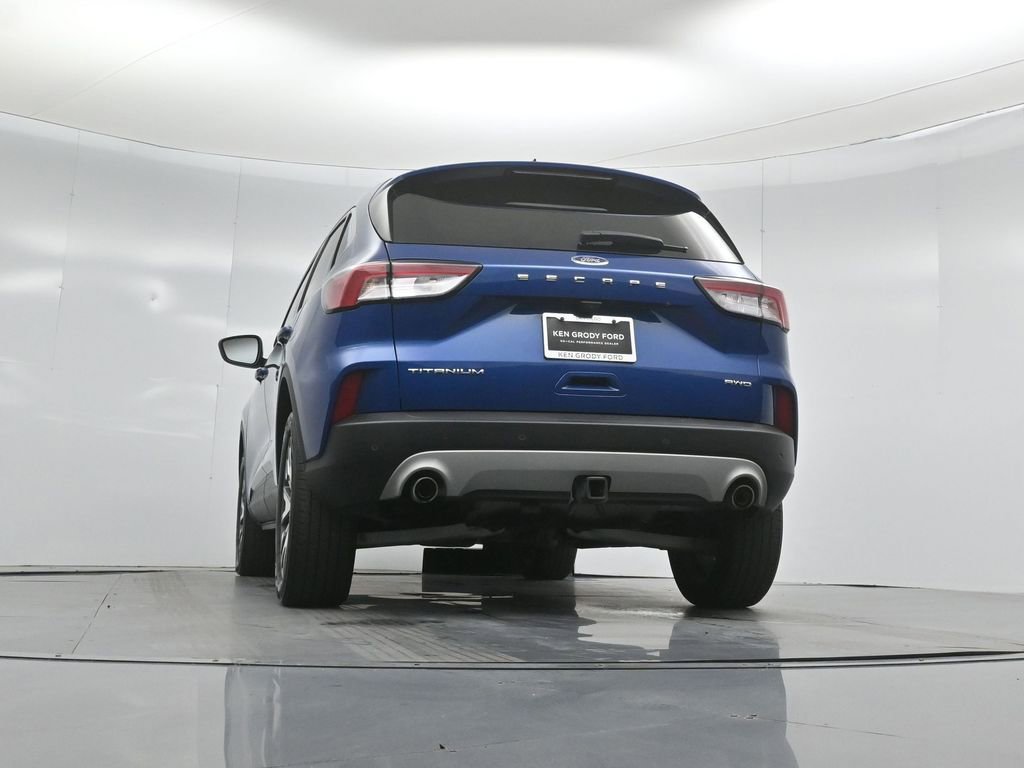 2022 Ford Escape Titanium
