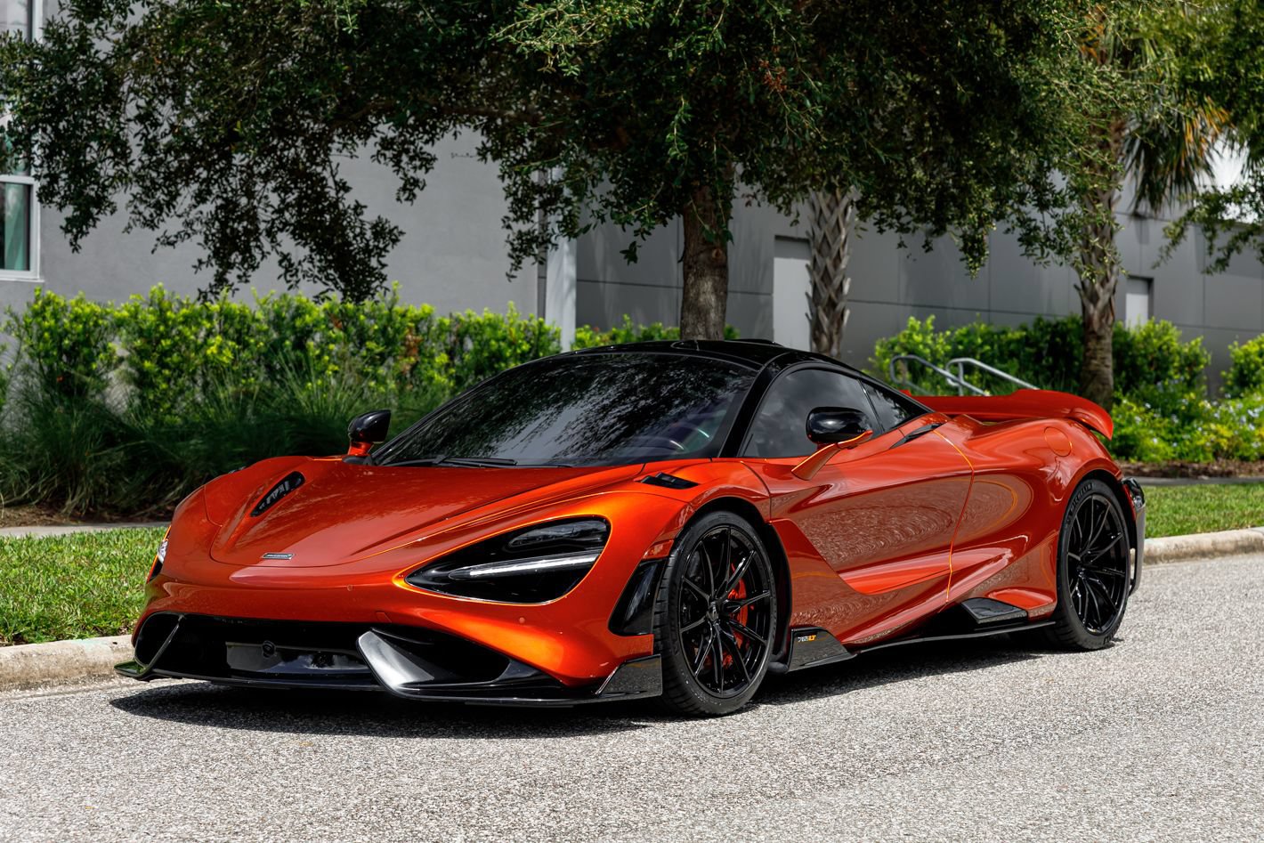 Used 2021 McLaren 765LT photo 27