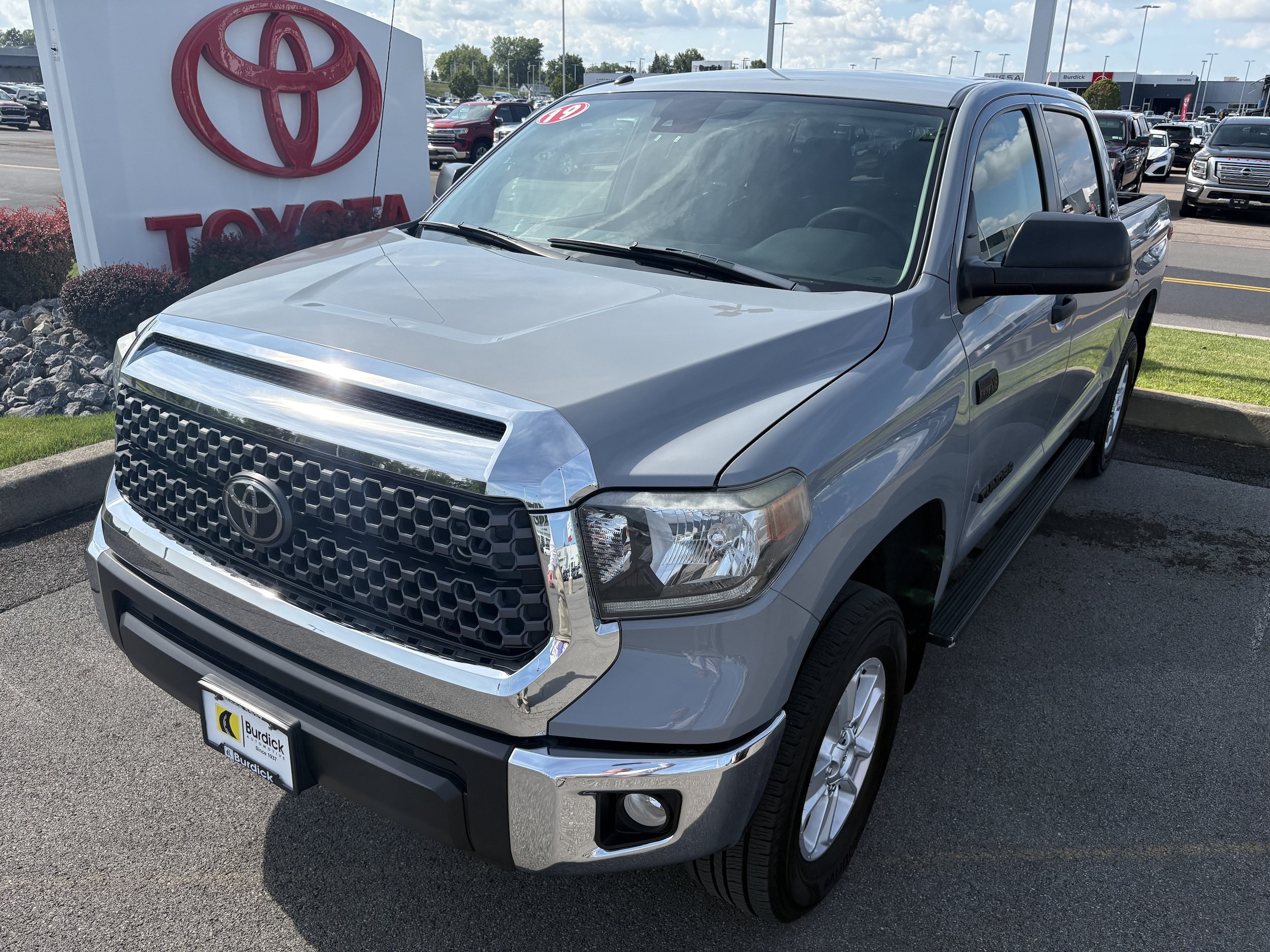 Used 2019 Toyota Tundra SR5 w/ SR5 Upgrade Package