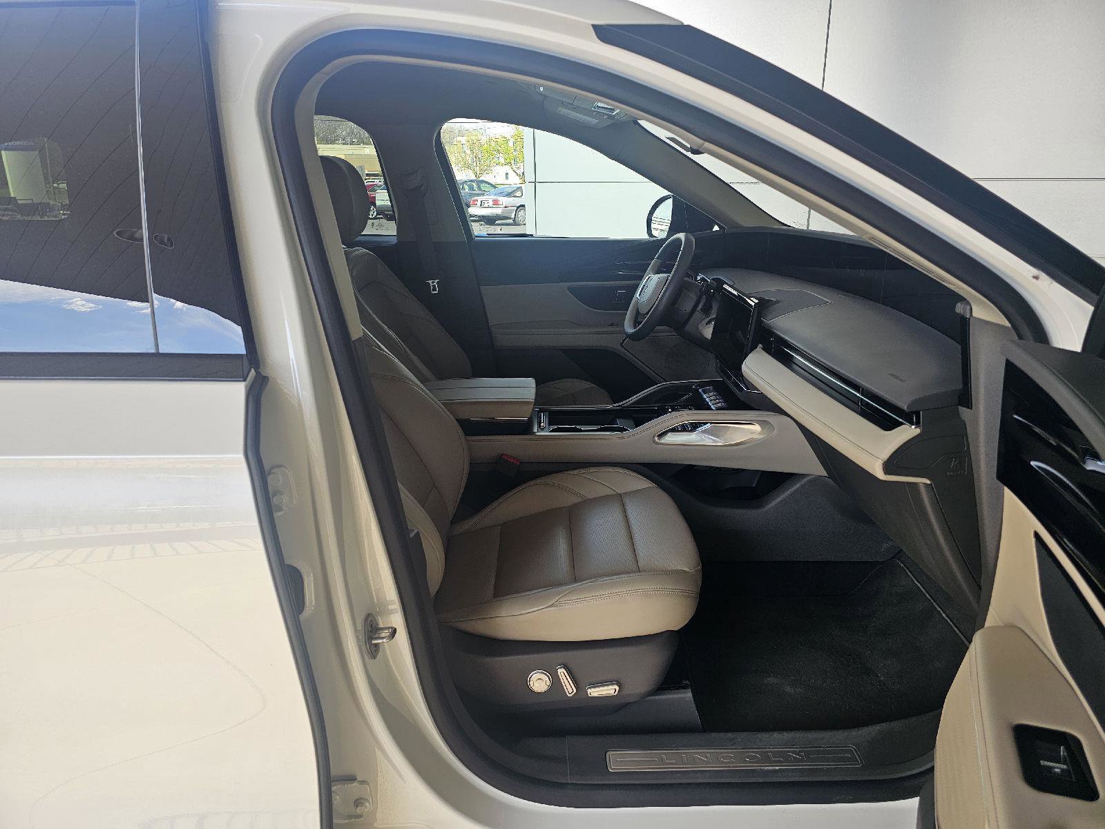 2025 Lincoln Nautilus Premier