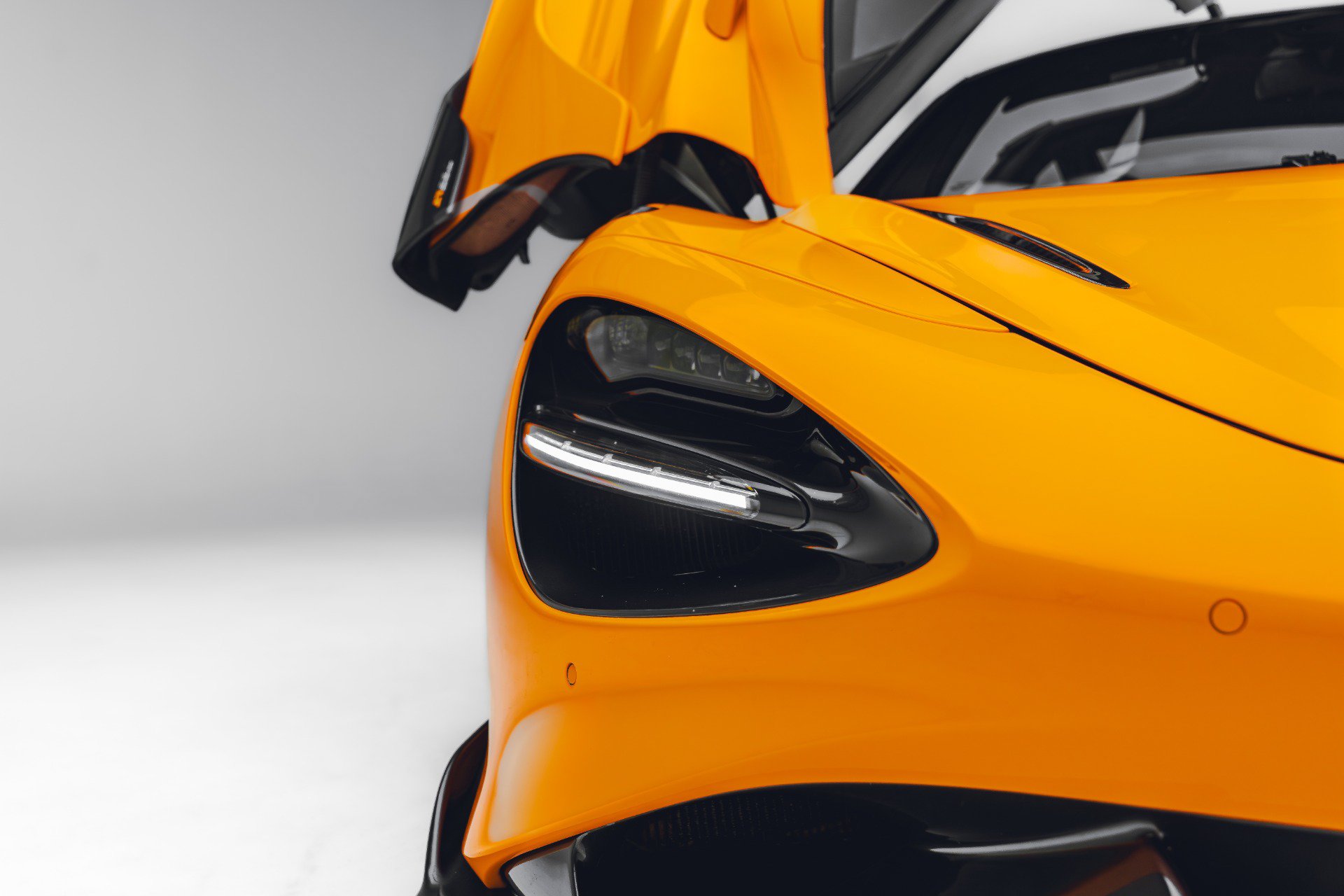 Used 2021 McLaren 765LT photo 15