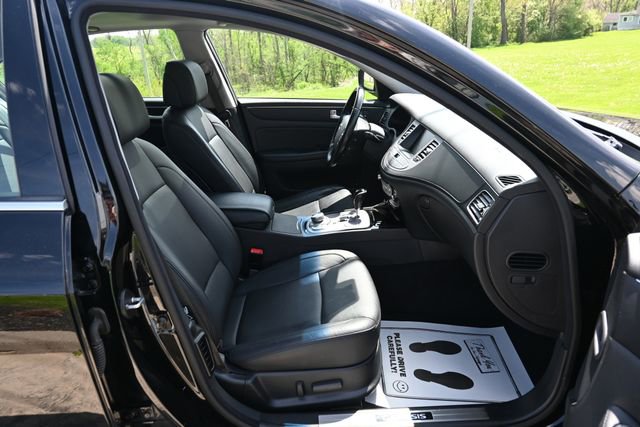 2012 Hyundai Genesis 4.6