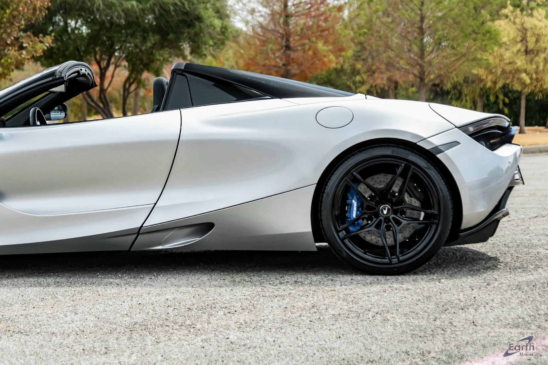 Used 2020 McLaren 720S Luxury photo 14