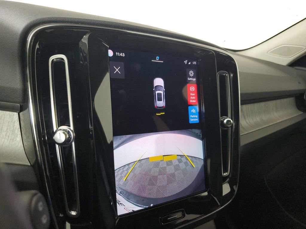 2026 Volvo Xc40 B5 Core