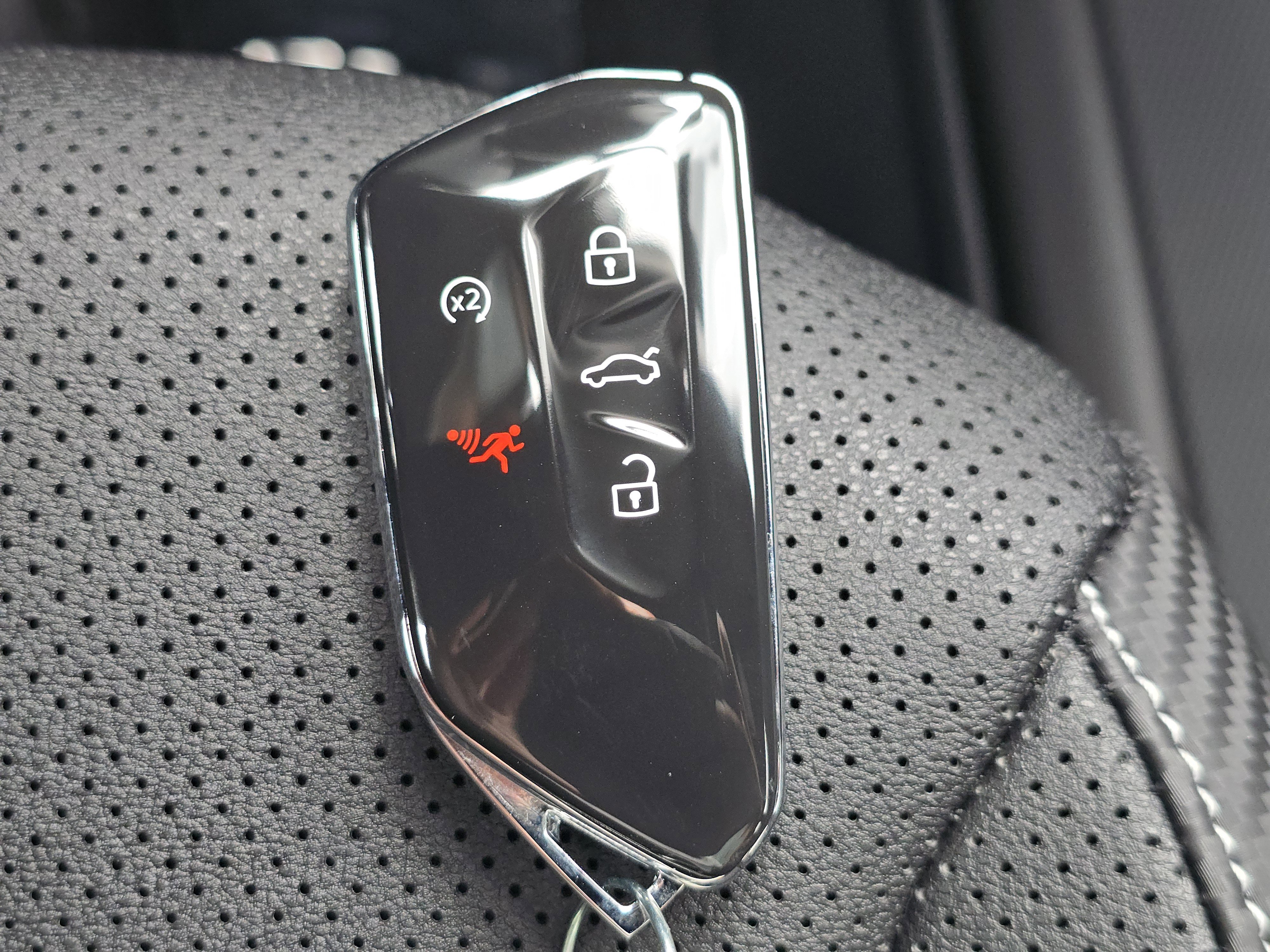 2026 Volkswagen Atlas Cross Sport SE