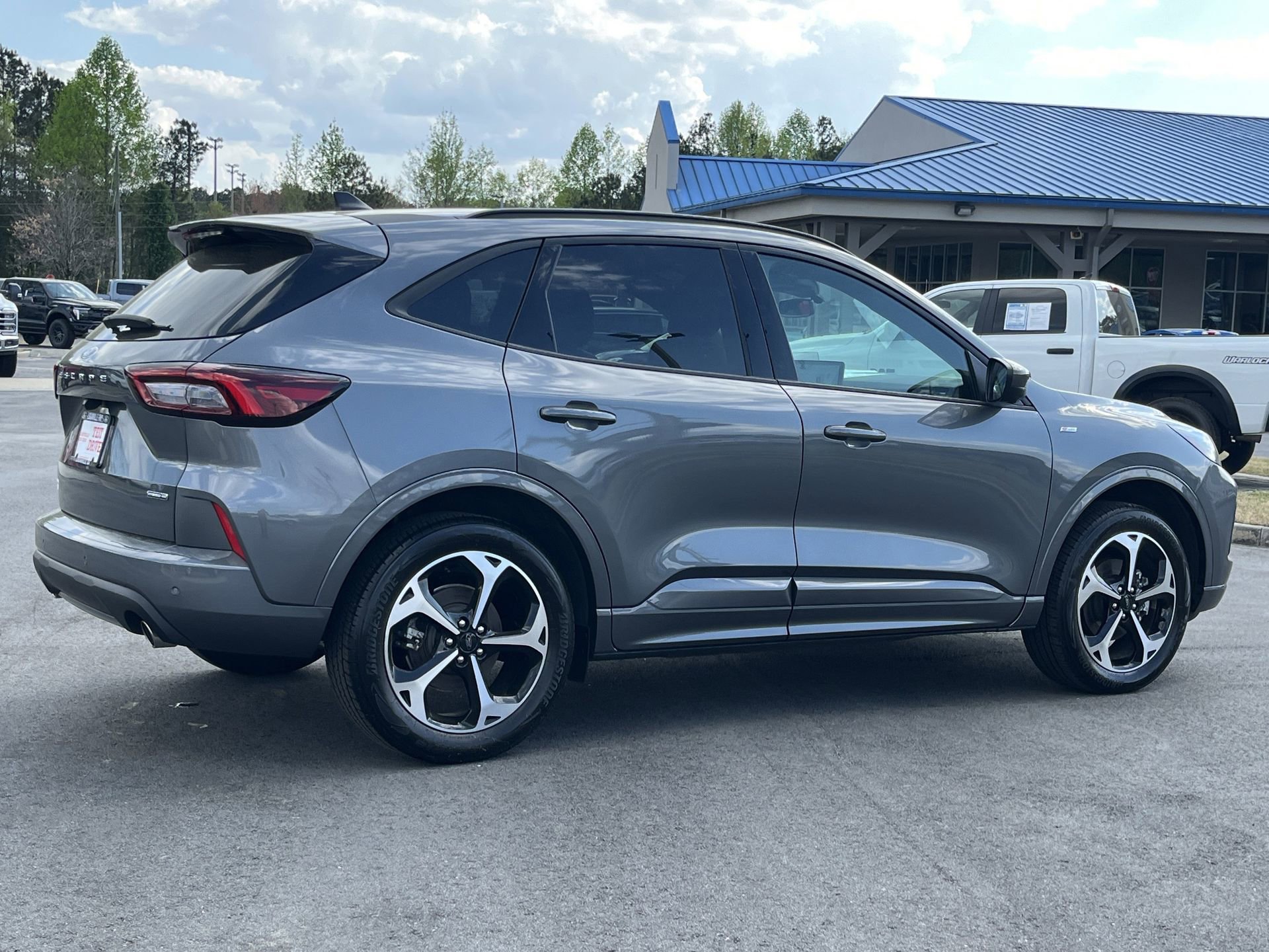 2025 Ford Escape ST-Line Elite