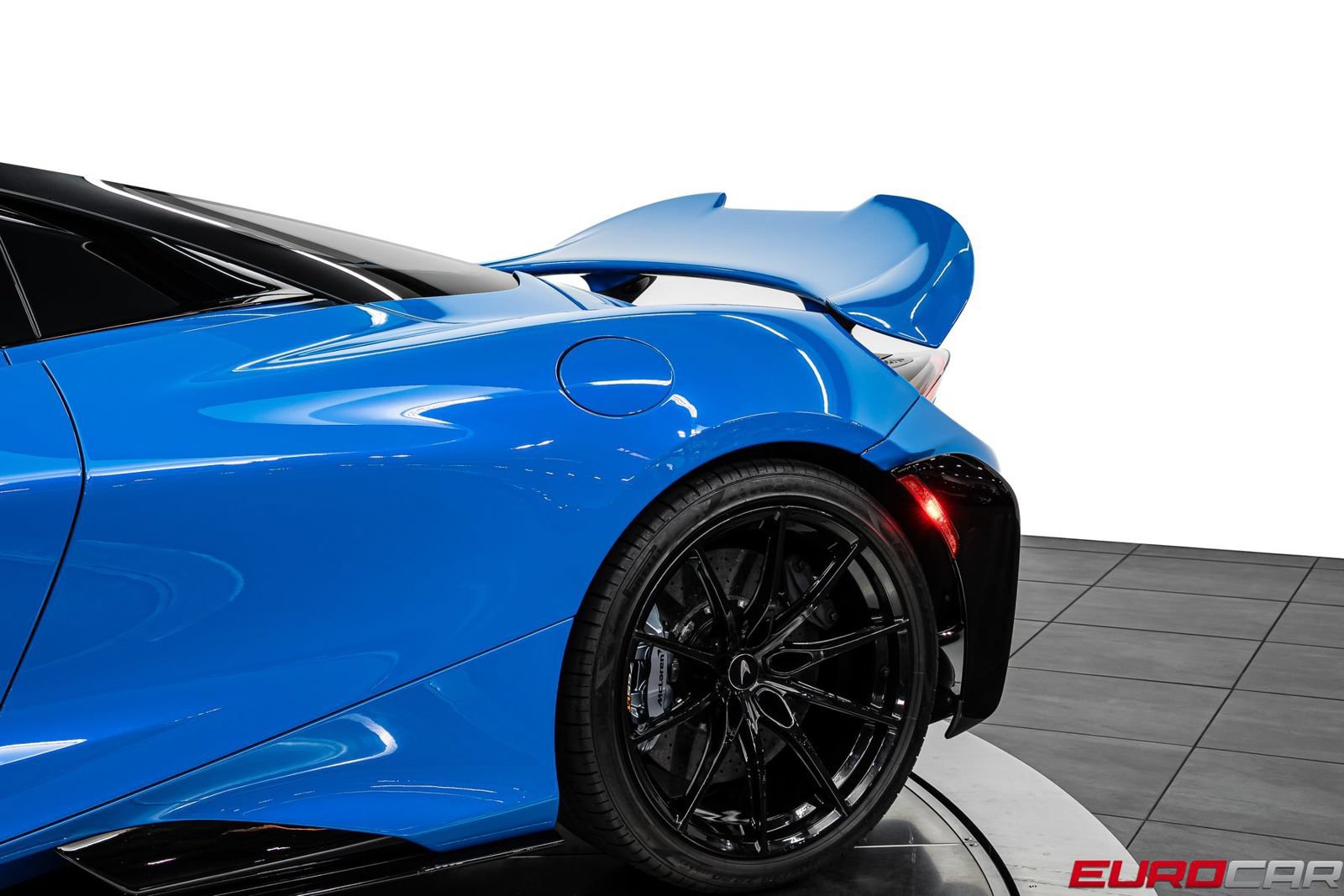 Used 2022 McLaren 765LT photo 22
