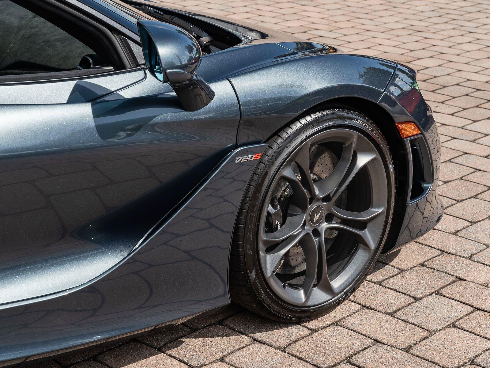 Used 2020 McLaren 720S Spider photo 13
