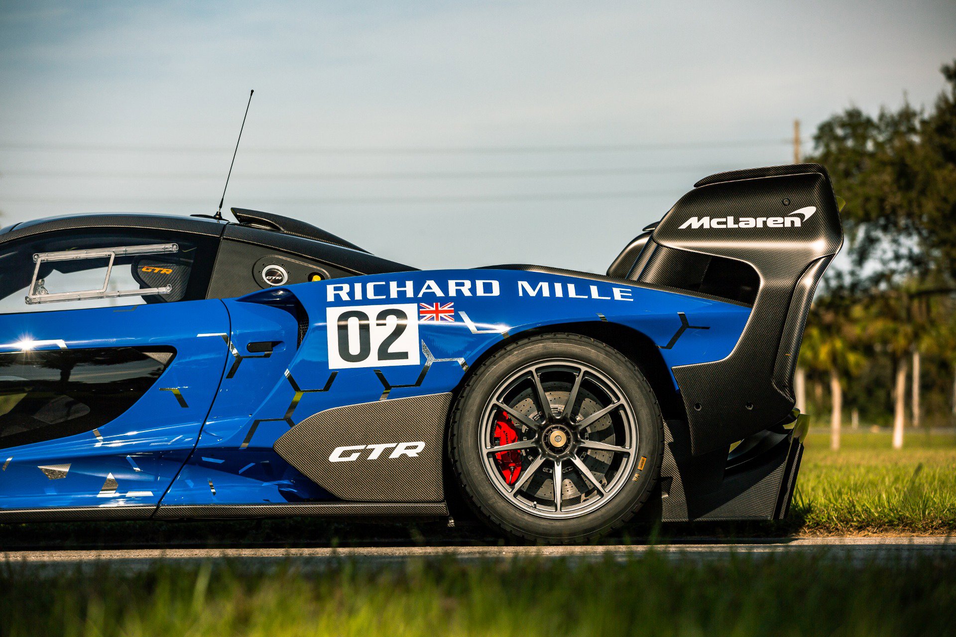 Used 2020 McLaren Senna photo 13