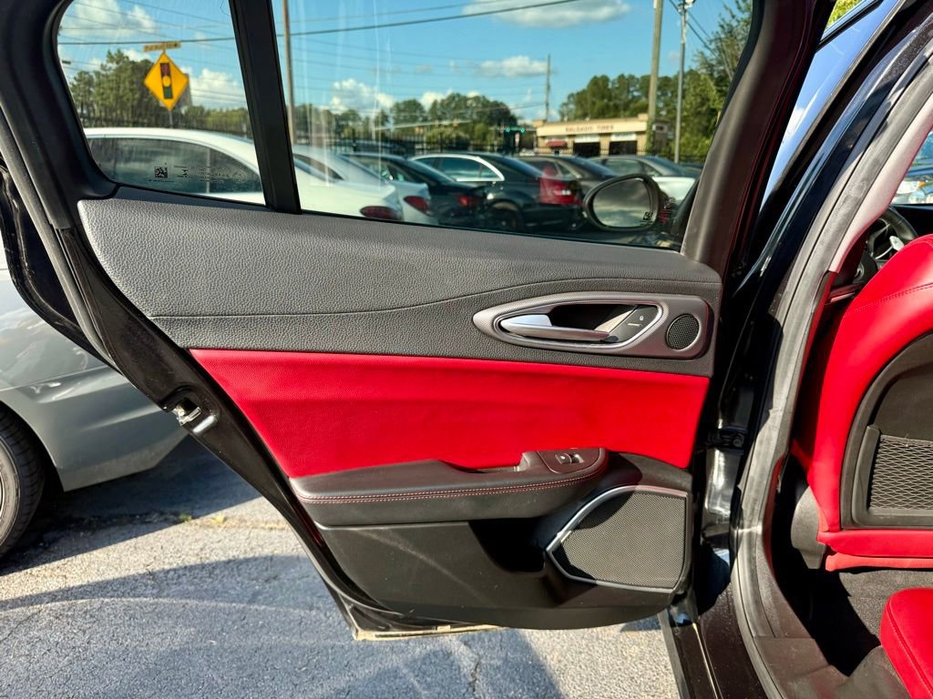 2019 Alfa Romeo Giulia Ti Sport