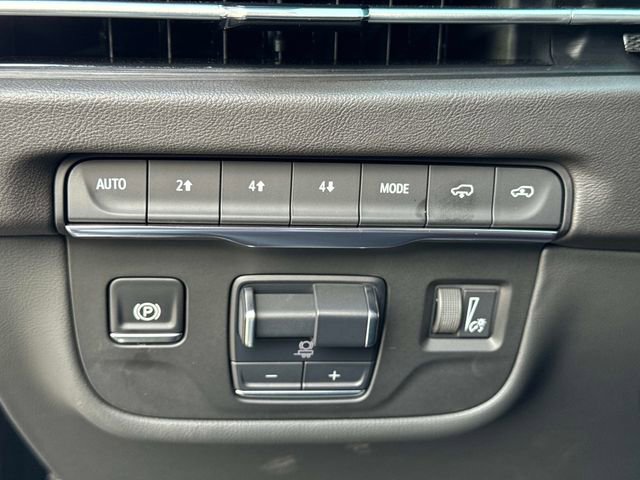 2025 Cadillac Escalade Sport