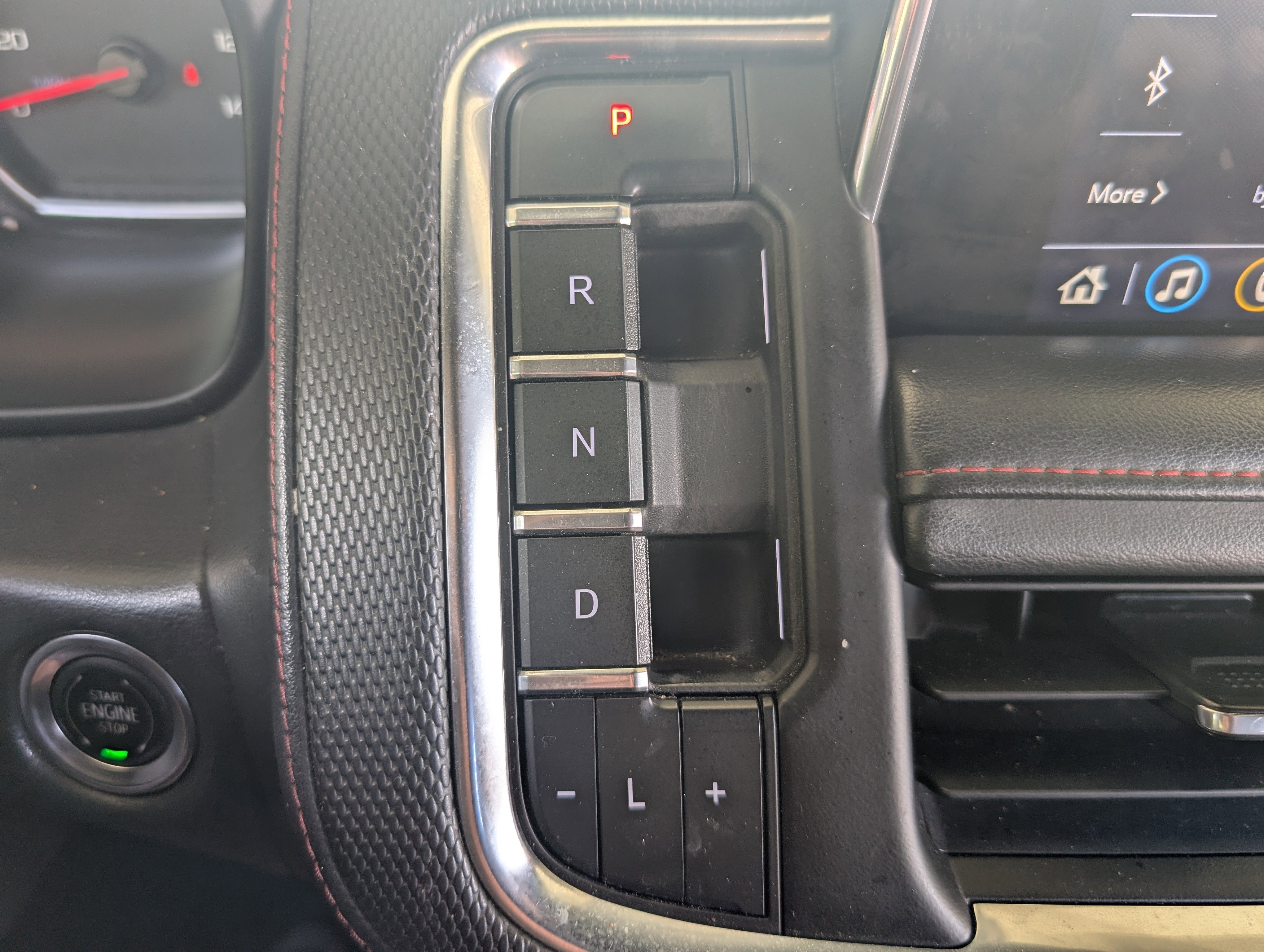 2021 Chevrolet Suburban RST