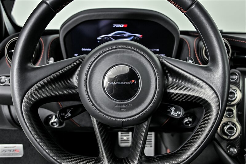 Used 2018 McLaren 720S Performance photo 25