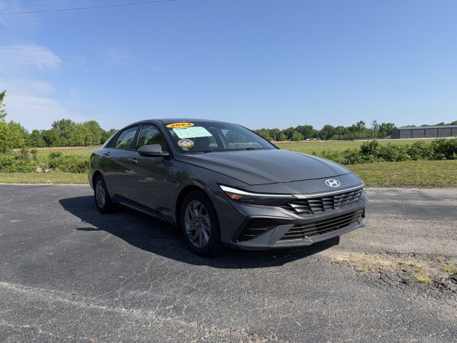 Used 2024 Hyundai Elantra SEL