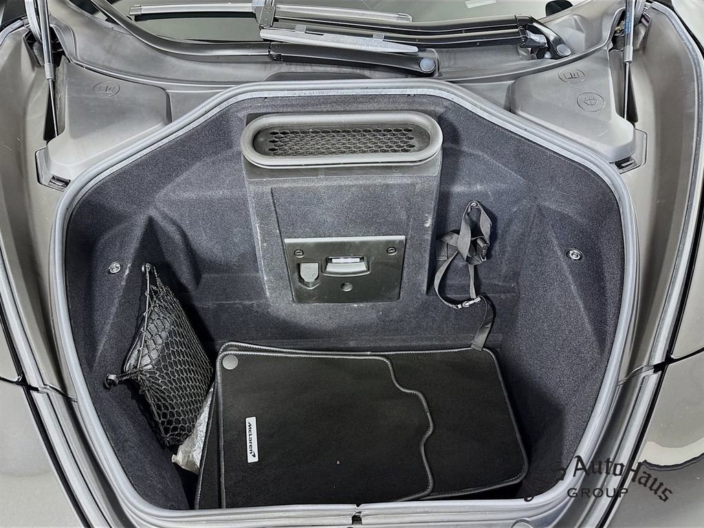 Used 2020 McLaren 720S Performance photo 34
