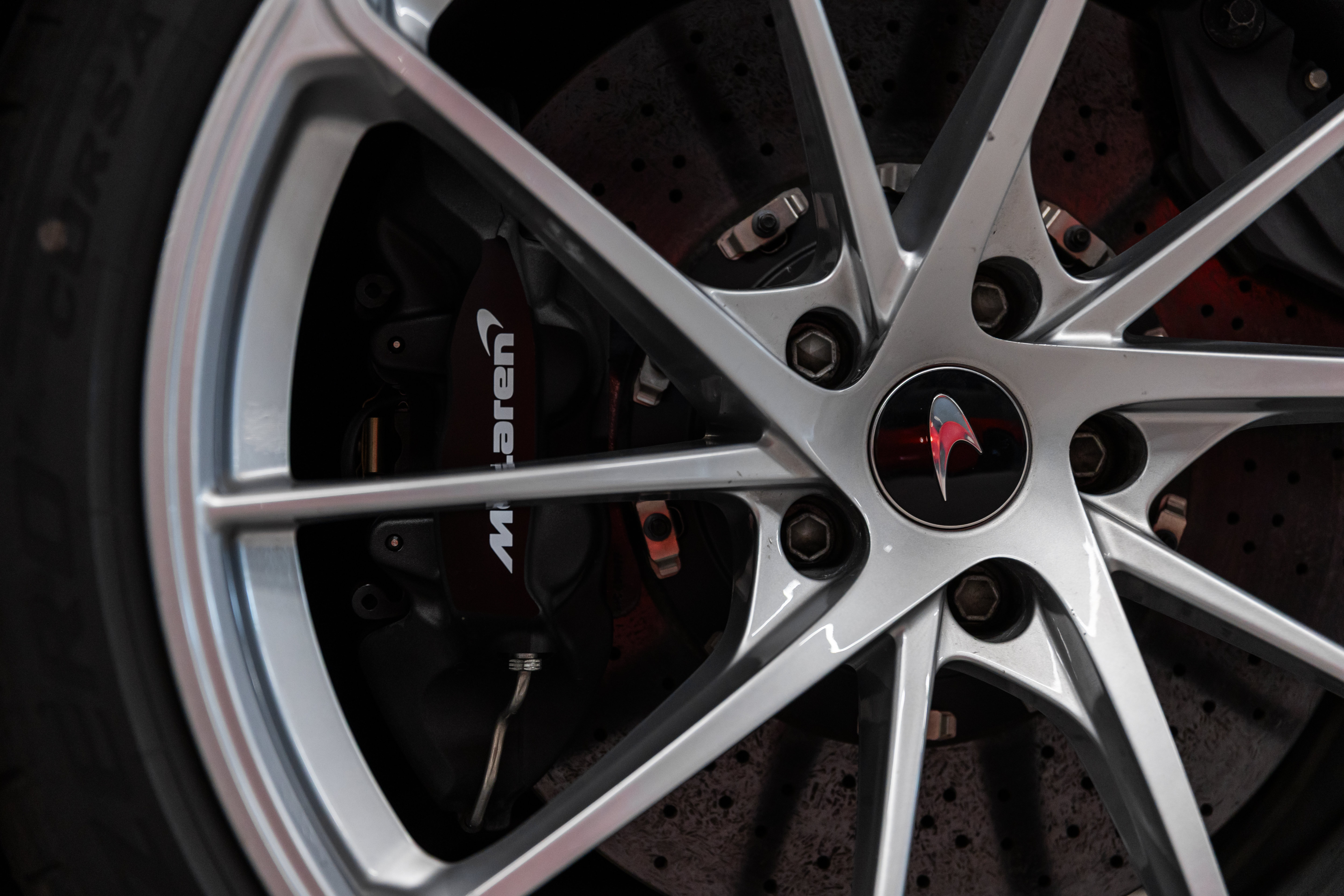 New 2025 McLaren 750S photo 22