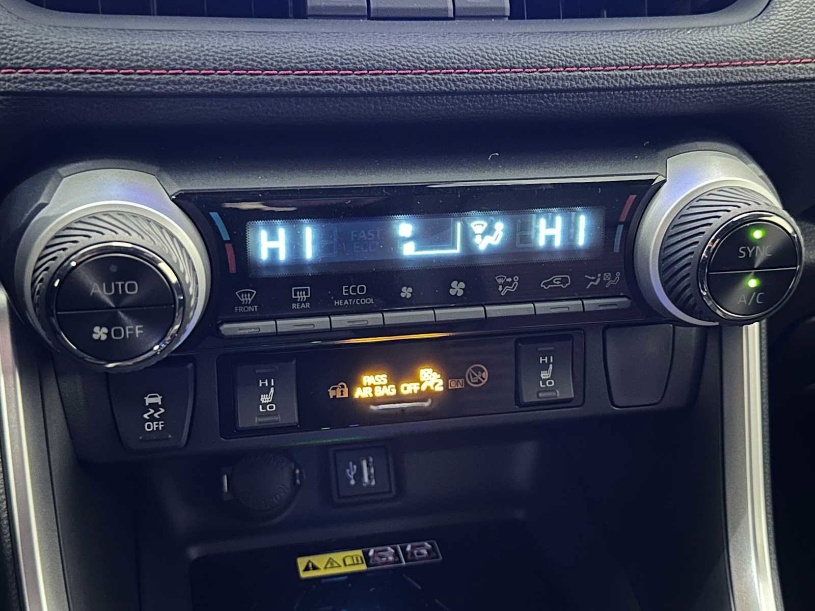 2025 Toyota RAV4 XSE