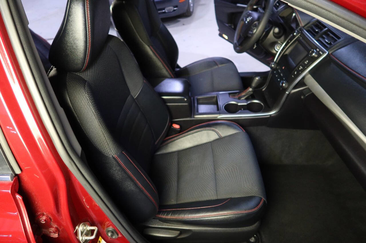 2017 Toyota Camry SE