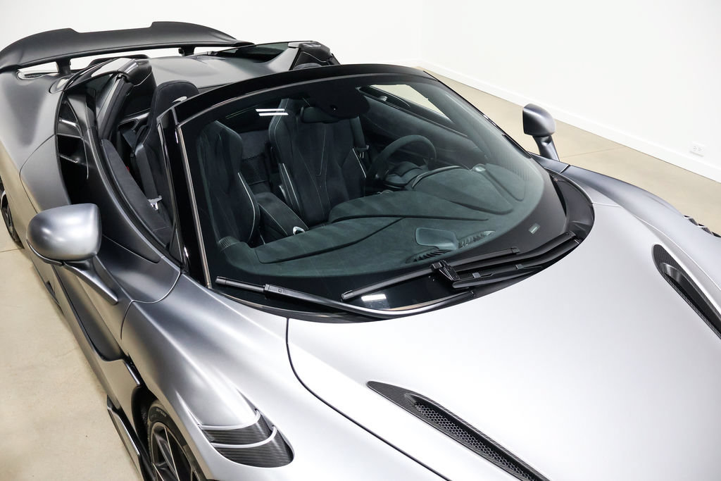 Used 2022 McLaren 765LT photo 94