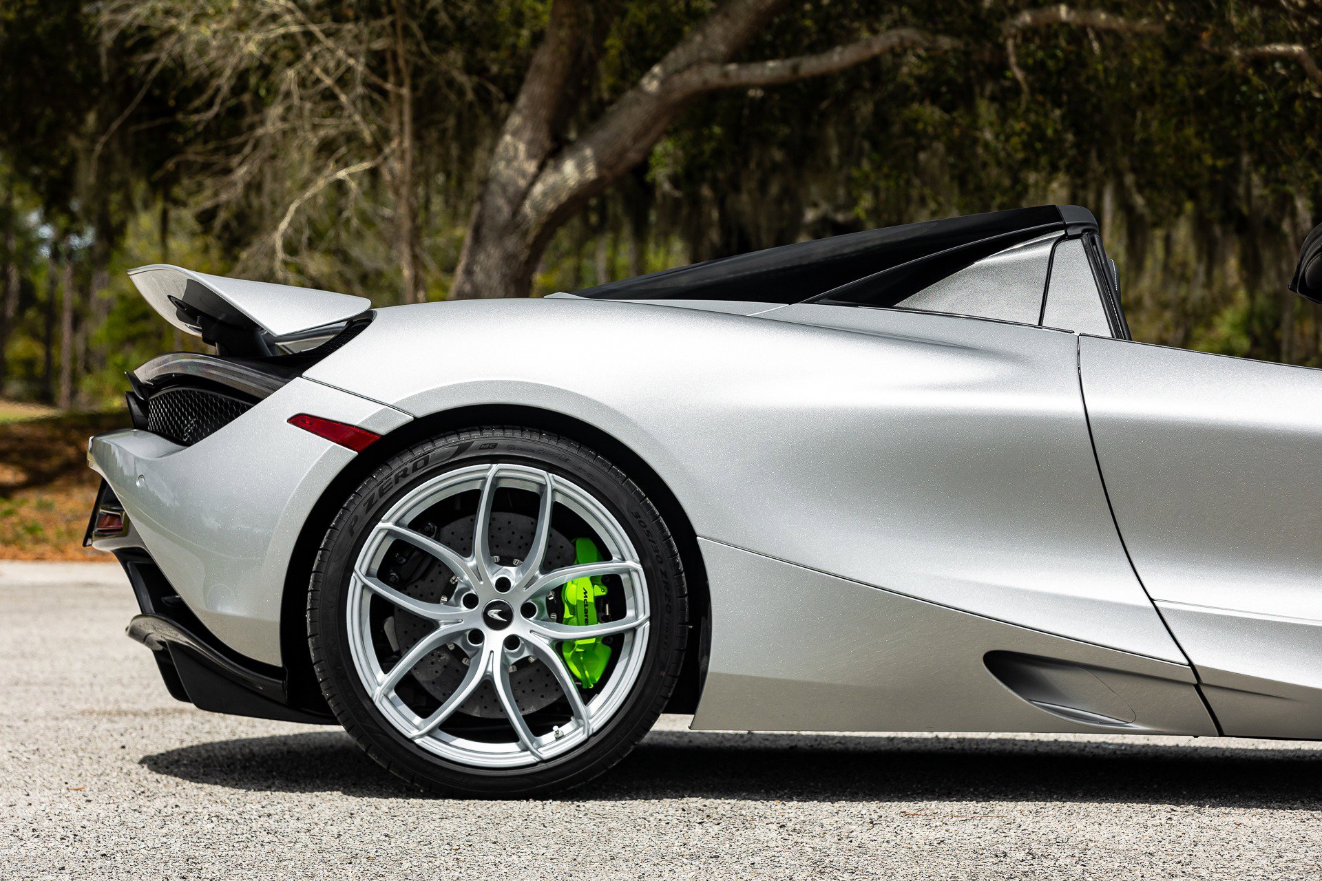 Used 2020 McLaren 720S Luxury photo 6