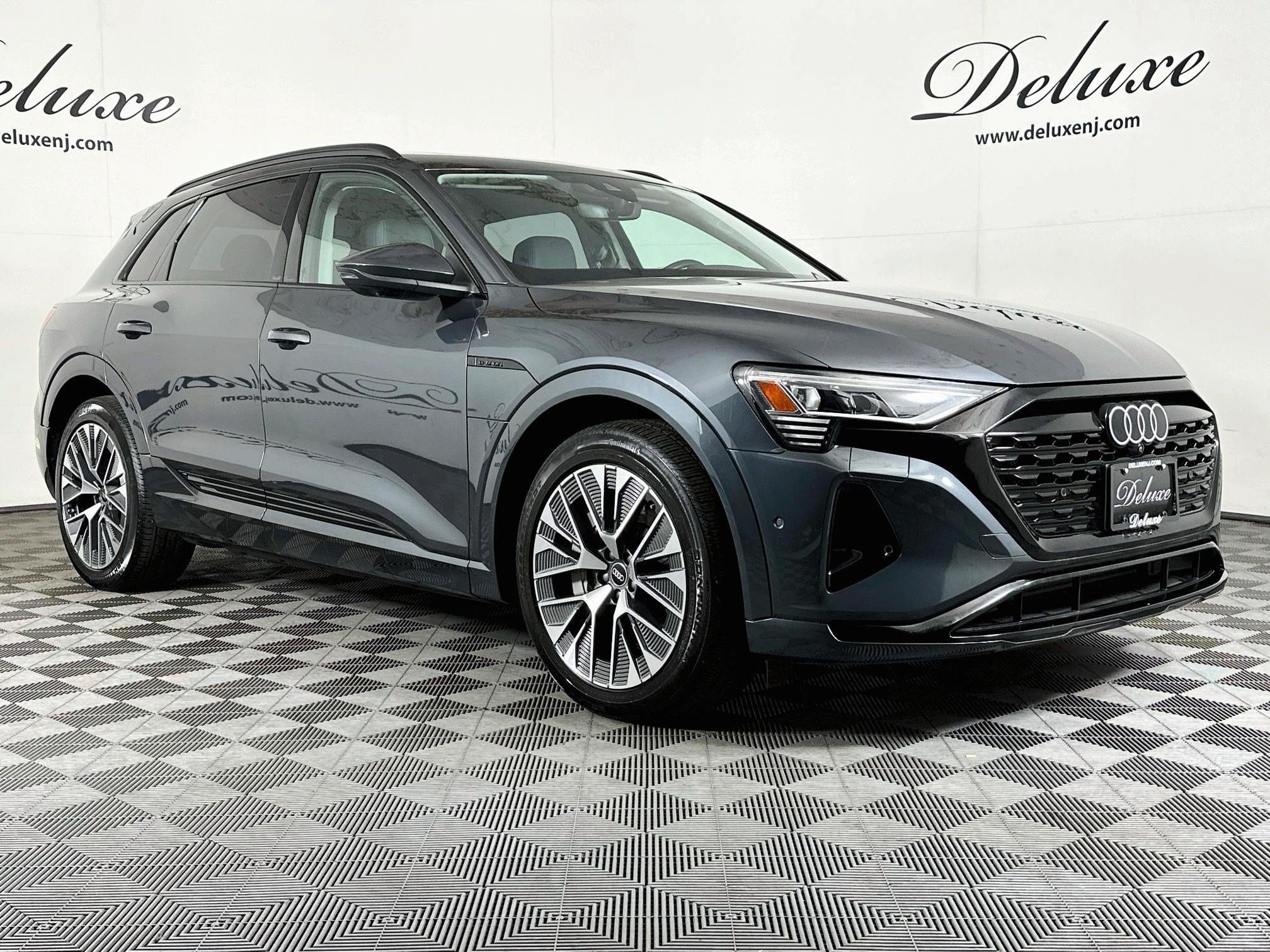 Used 2024 Audi Q8 e-tron Premium Plus w/ Premium Plus Package