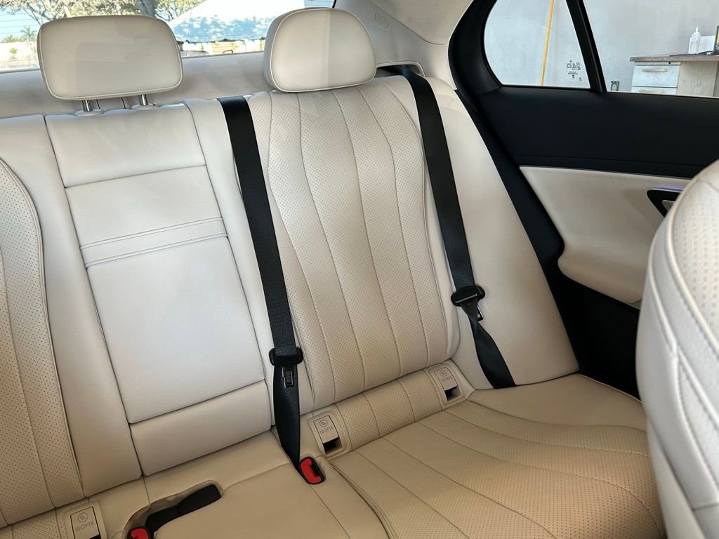 2025 Mercedes-Benz E 350 4MATIC Sedan