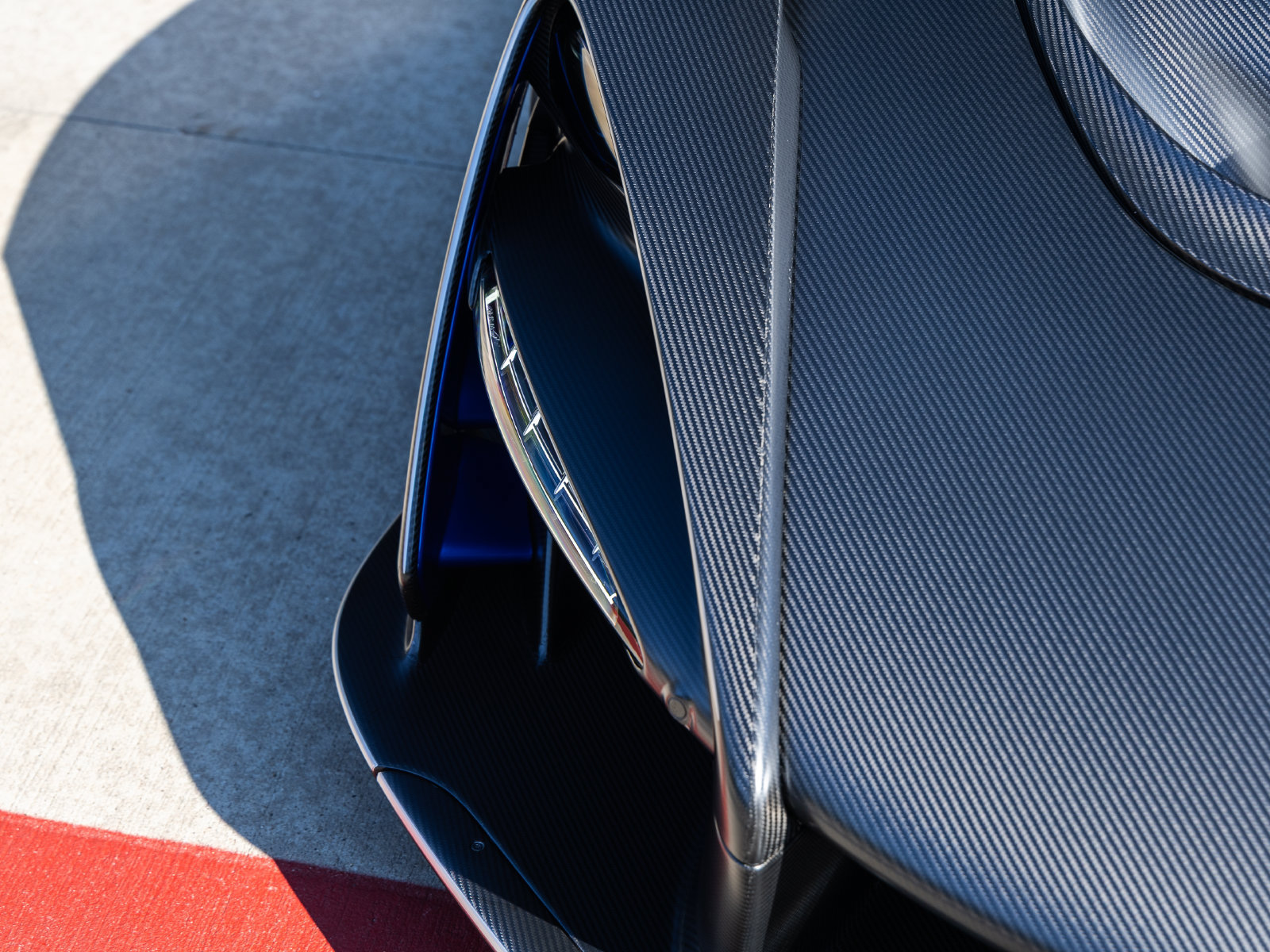 Used 2019 McLaren Senna photo 27
