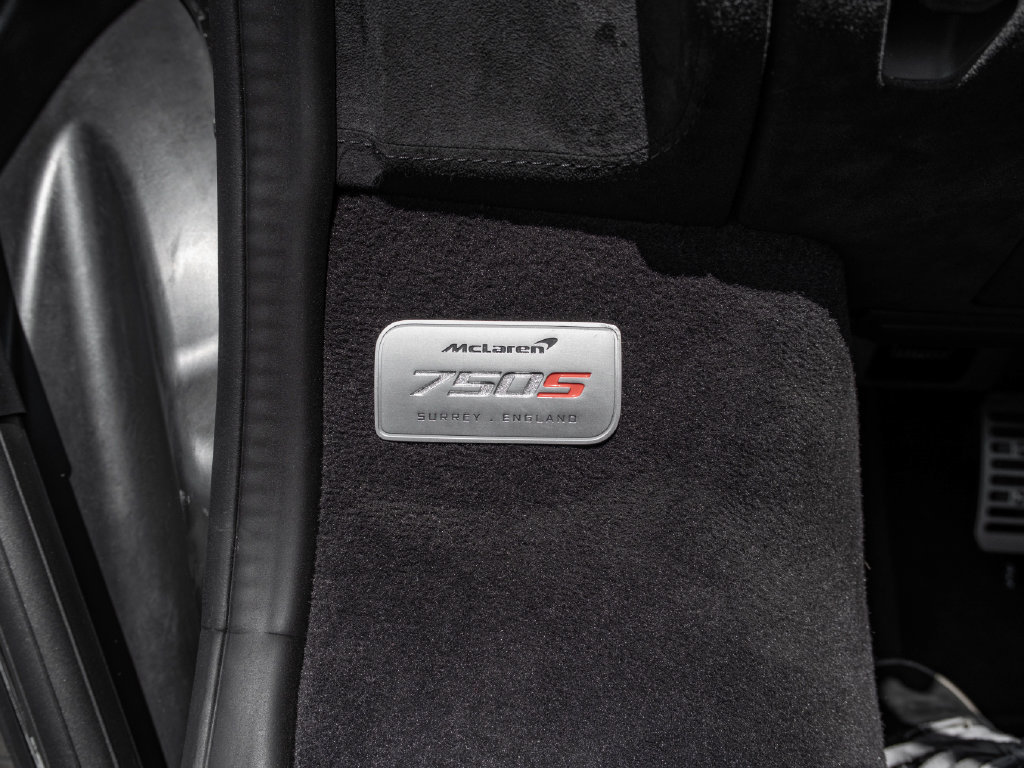 New 2026 McLaren 750S Spider photo 29