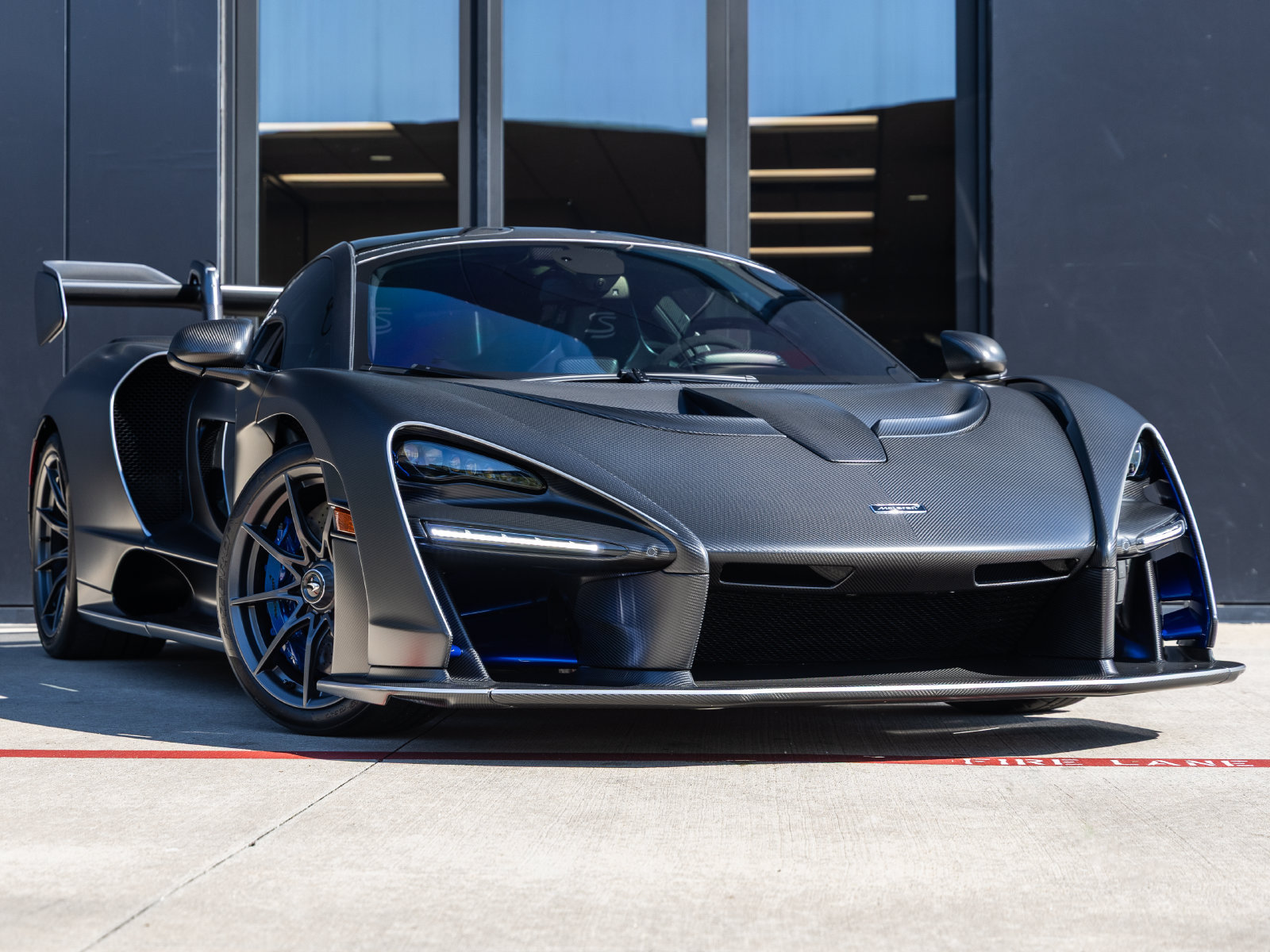Used 2019 McLaren Senna photo 3