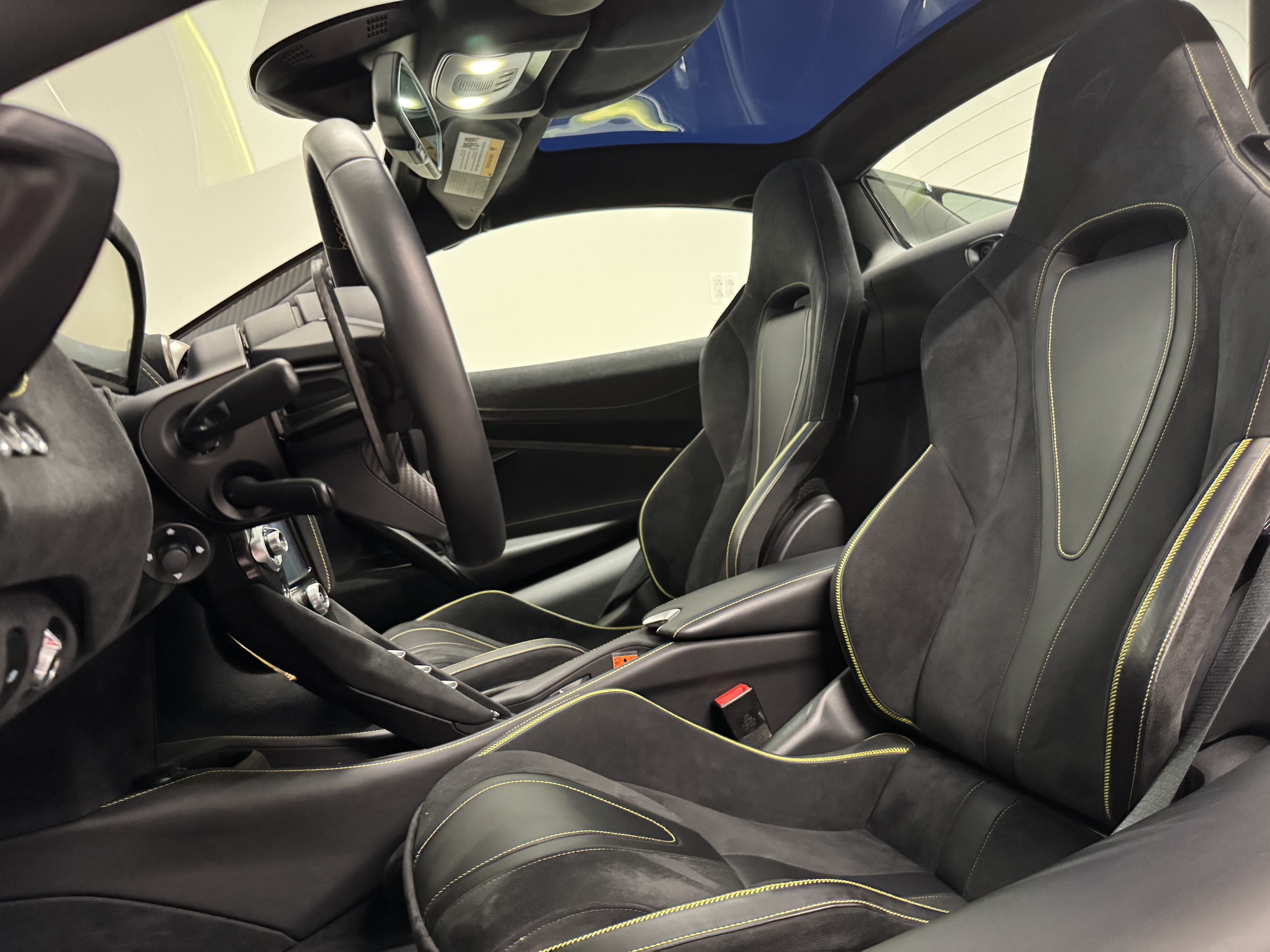 Used 2023 McLaren 720S Spider photo 10