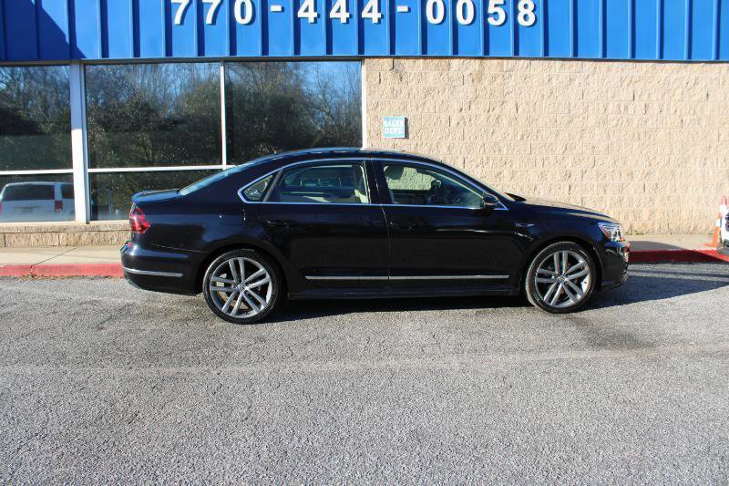 2019 Volkswagen Passat 2.0T SE R-Line