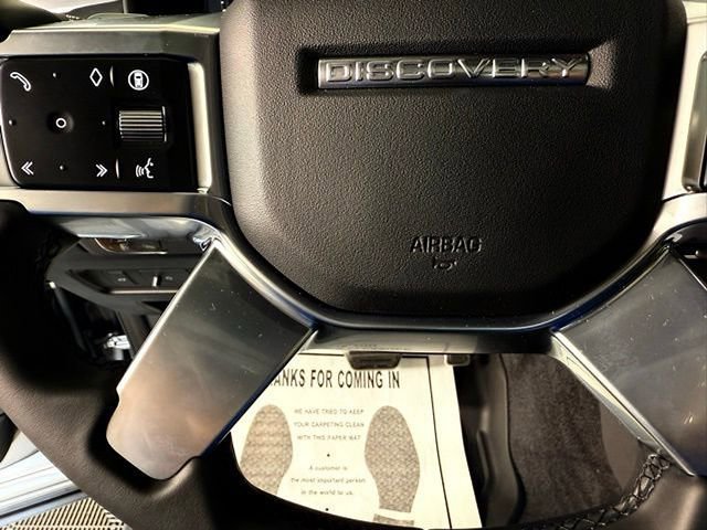 2025 Land Rover Discovery Dynamic SE